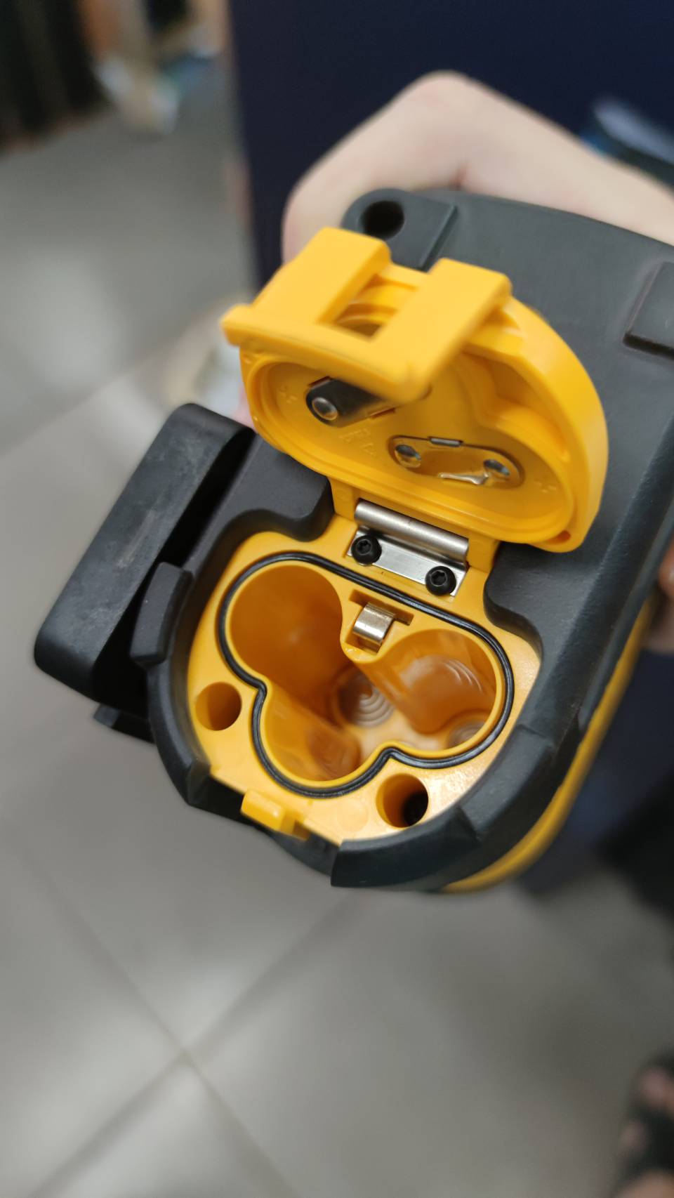 เลเซอร์ระดับ2เส้น แสงแดง DW088K DEWALT