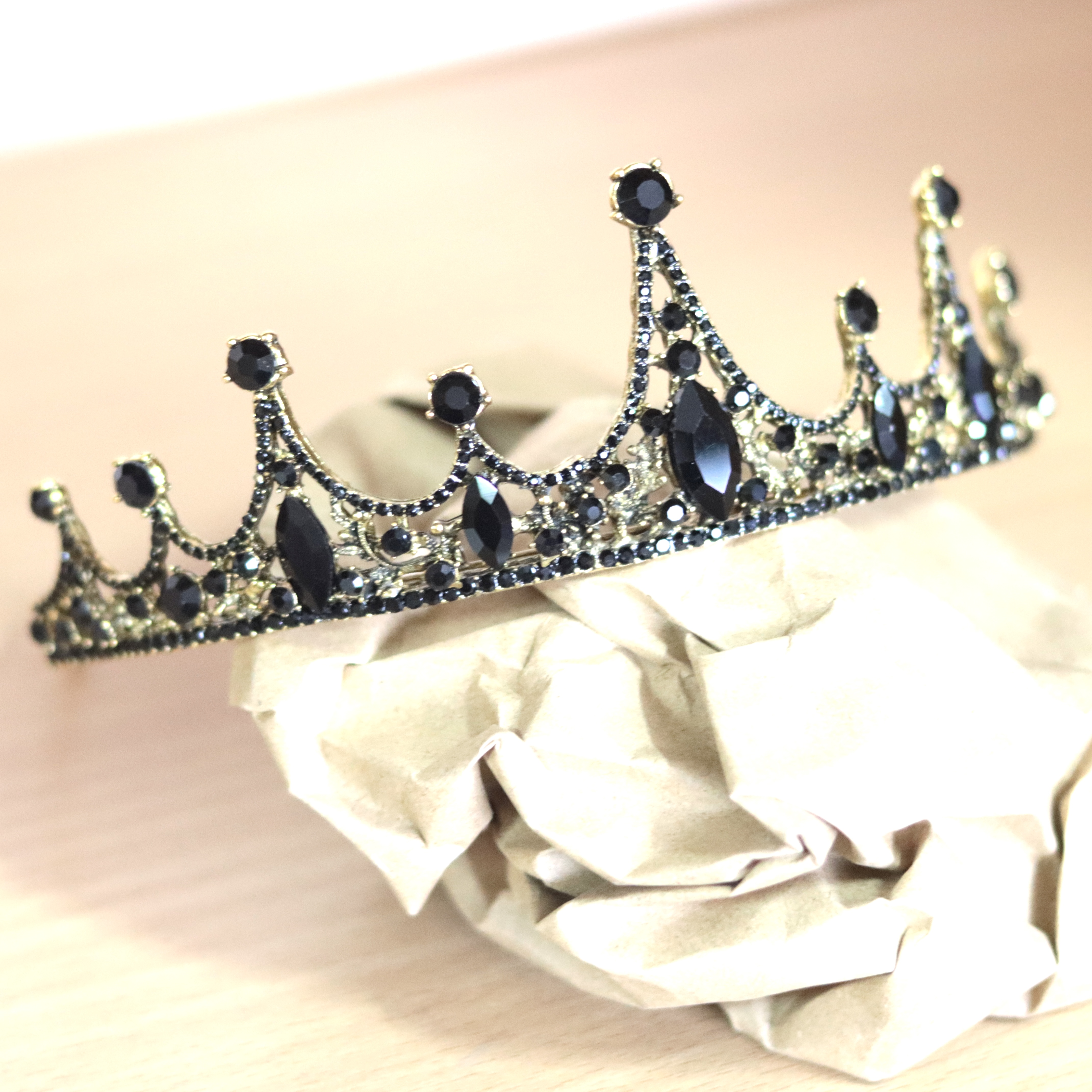 (พร้อมส่ง) มงกุฎสีดำ 308 งานสวย ปราณีต QCเพชรทุกเม็ด สินค้าพร้อมส่งจากไทย