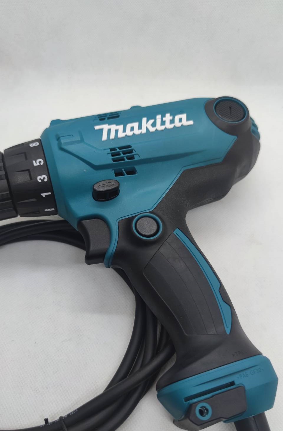 MAKITA DF0300 สว่าน 3/8″ (10 มิล) 320 วัตต์ หัวมือบิด ซ้ายขวา ปรับรอบได้