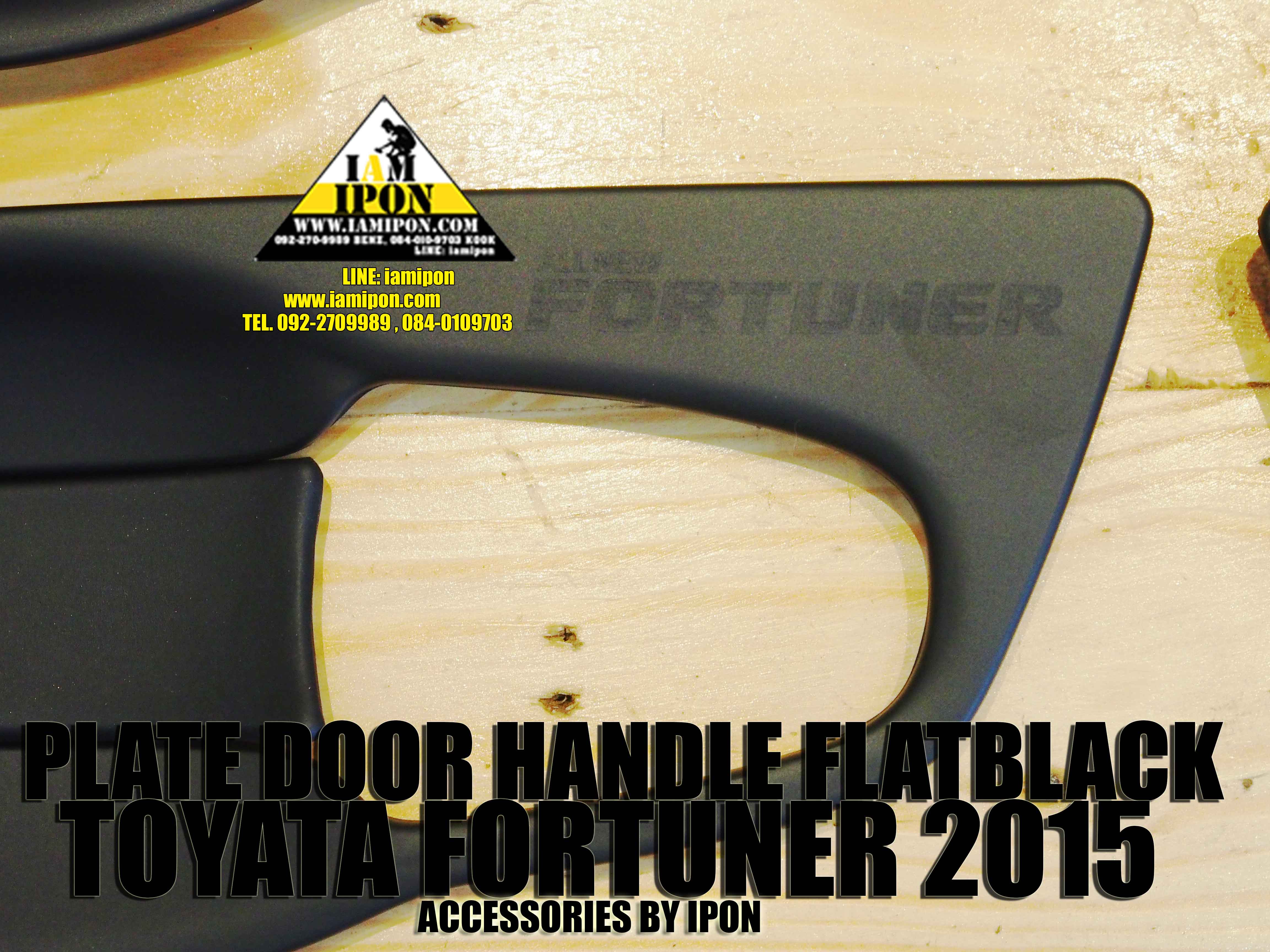 PLATE DOOR HANDLE TOYOTA FORTUNER 2015 FLATBLACK เบ้ารองมือเปิดฟอร์จูนเนอร์ 2015 ดำด้าน