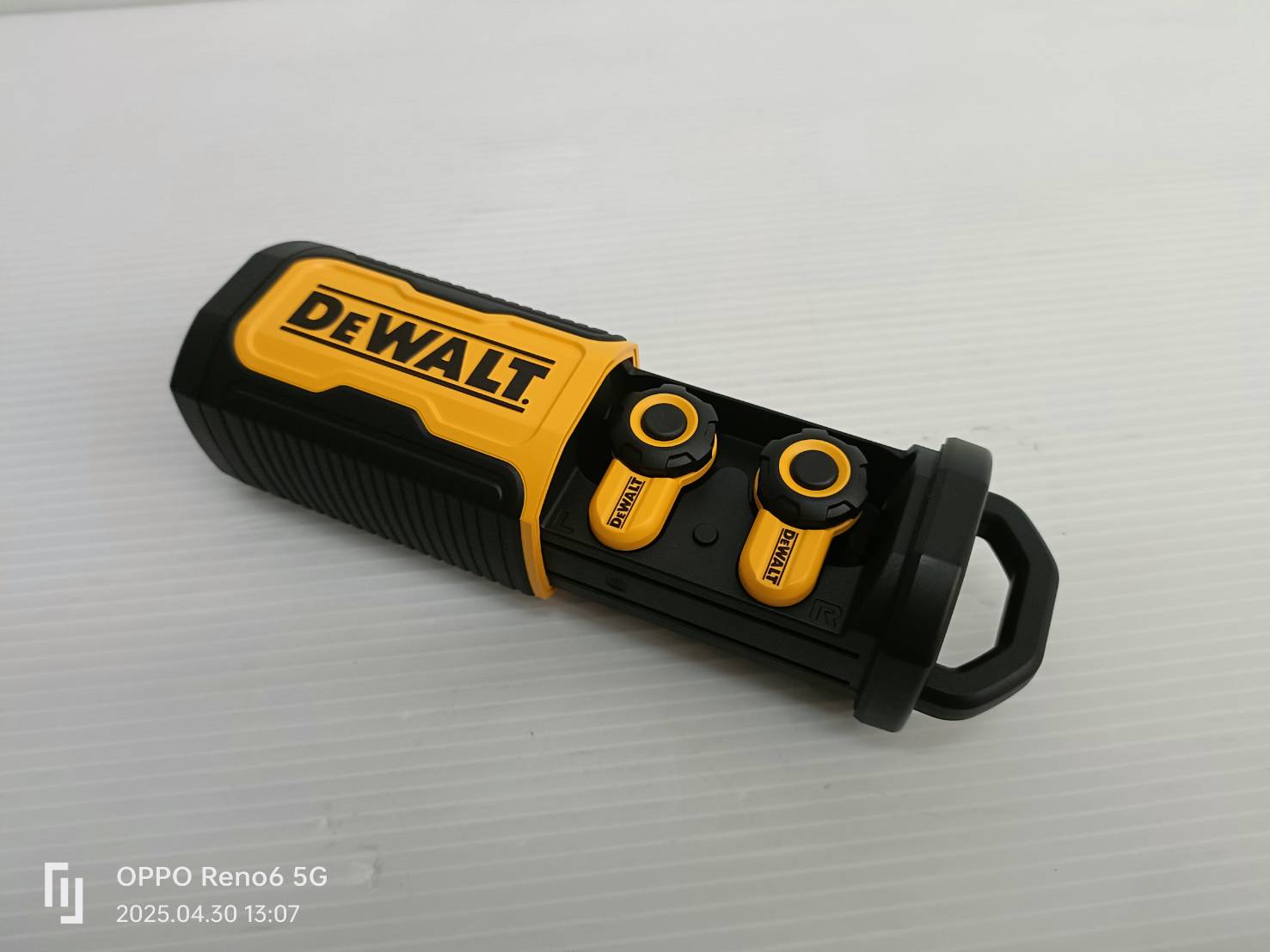 DEWALT หูฟัง Jobsite PRO-X2 Bluetooth 5.0 DXMA1902097E