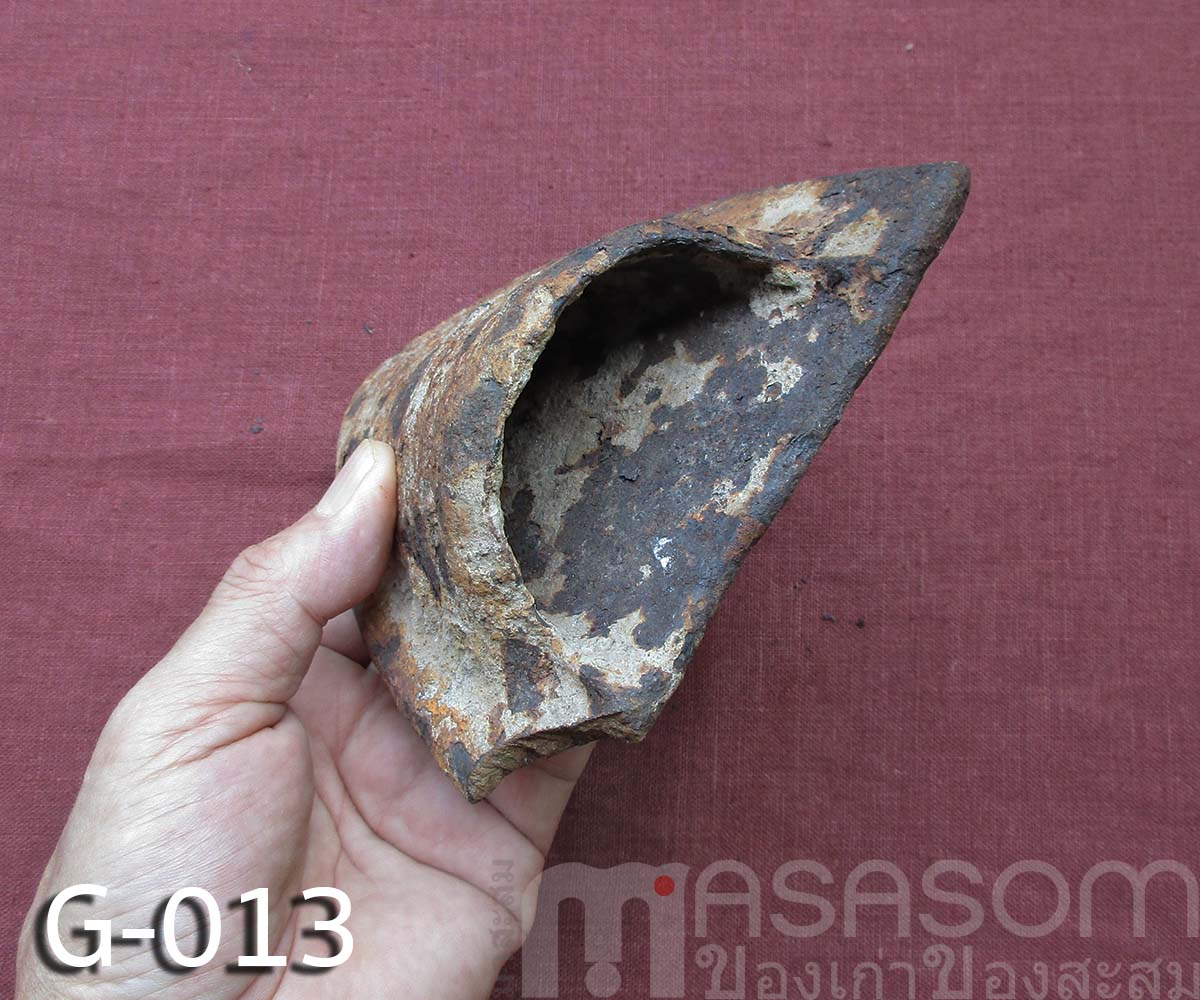 ผานไถโบราณอายุนับร้อยปี