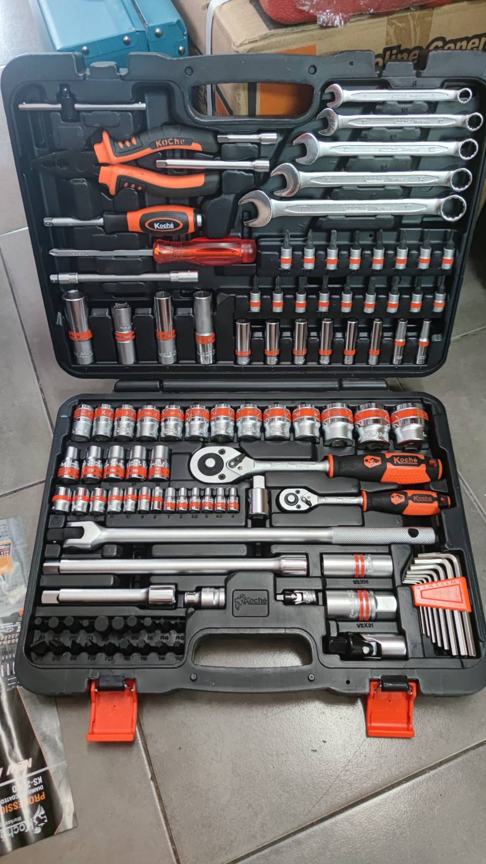 ชุดบล๊อก1/4-1/2 Koche 111ชิ้น SI-11106