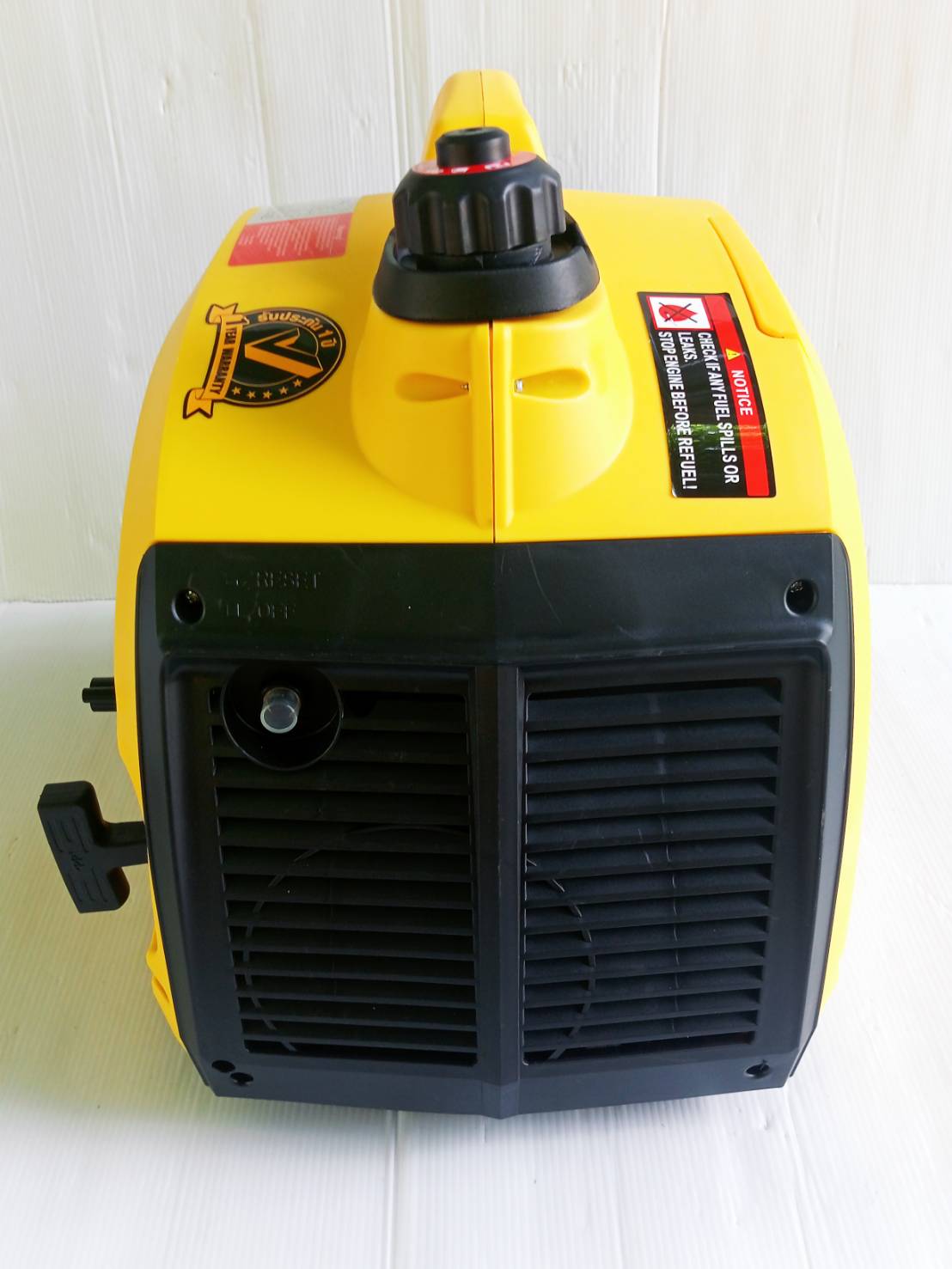 VALU เครื่องปั่นไฟเบนซิน 0.9KW รุ่น AG-HA-1000D