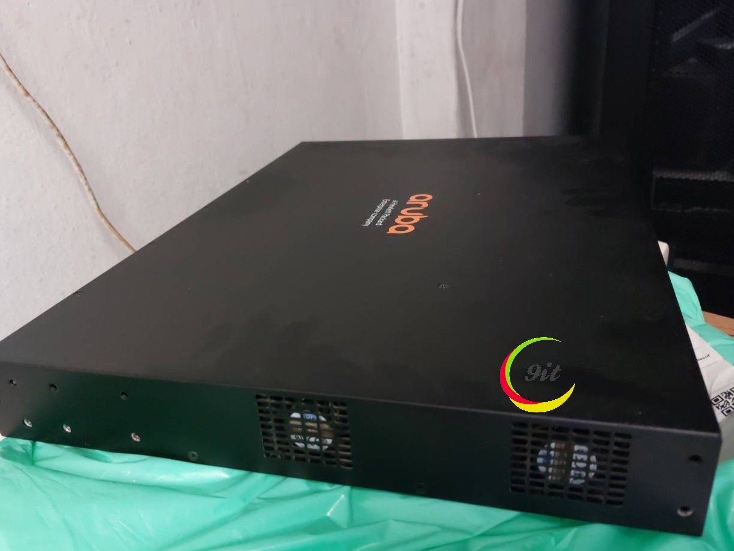 JL261A HPE Aruba 2930F 24G PoE+ 4SFP Switch