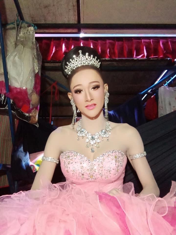 (พร้อมส่ง) เทียร่า 004 สีเงิน มงกุฎนางงาม มงกุฎเจ้าหญิง งานสวย ปราณีต QCเพชรทุกเม็ด สินค้าพร้อมส่งจากไทย