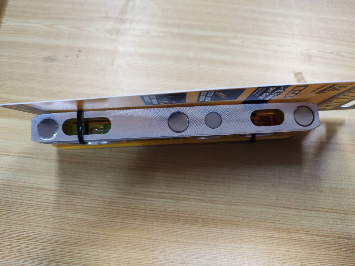 ระดับ6.5" DWHT42525-0 DEWALT