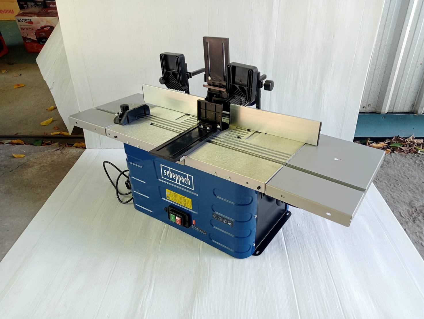 โต๊ะเร้าเตอร์พร้อมมอเตอร์ HF60 SCHEPPACH