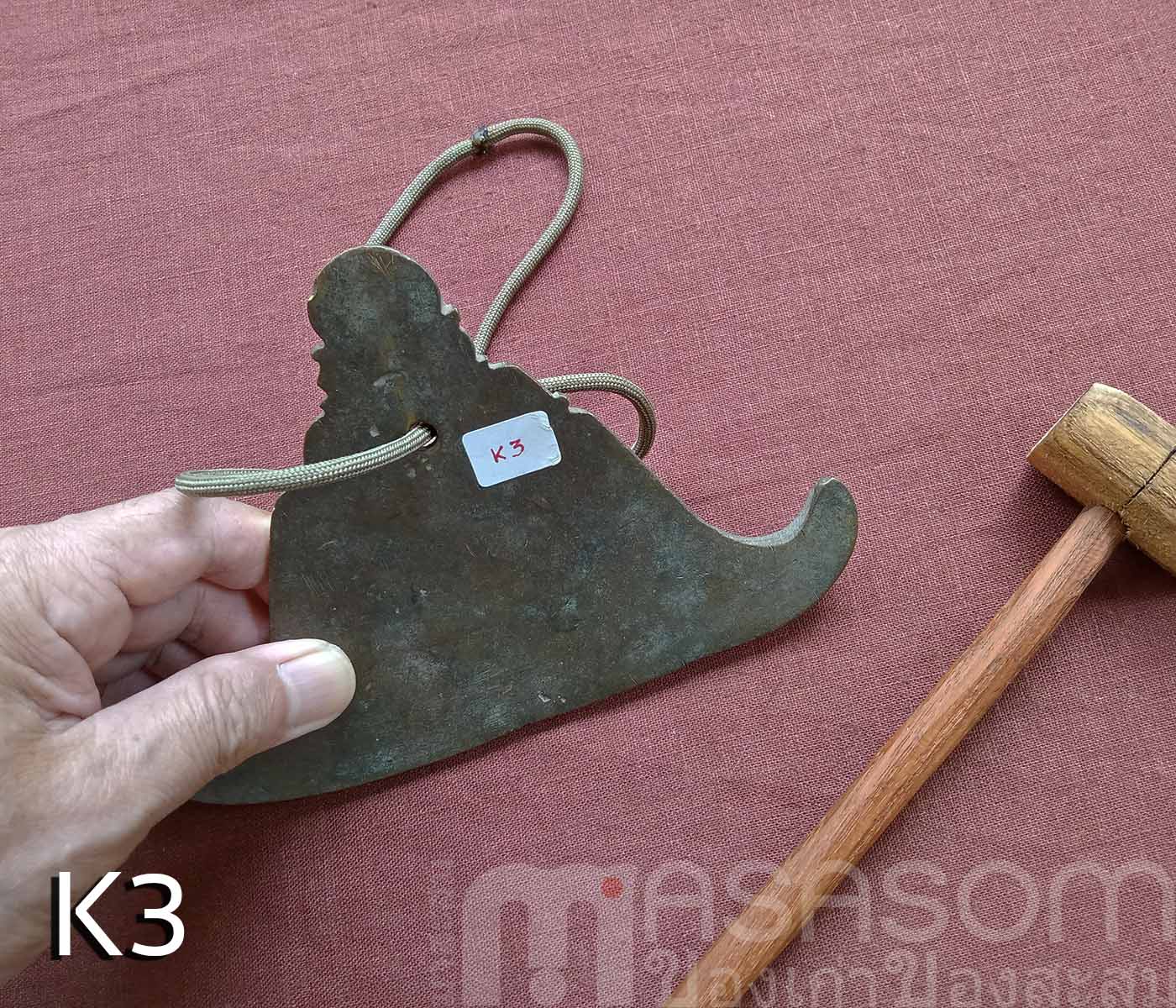 กังสดาลทองเหลืองเก่า