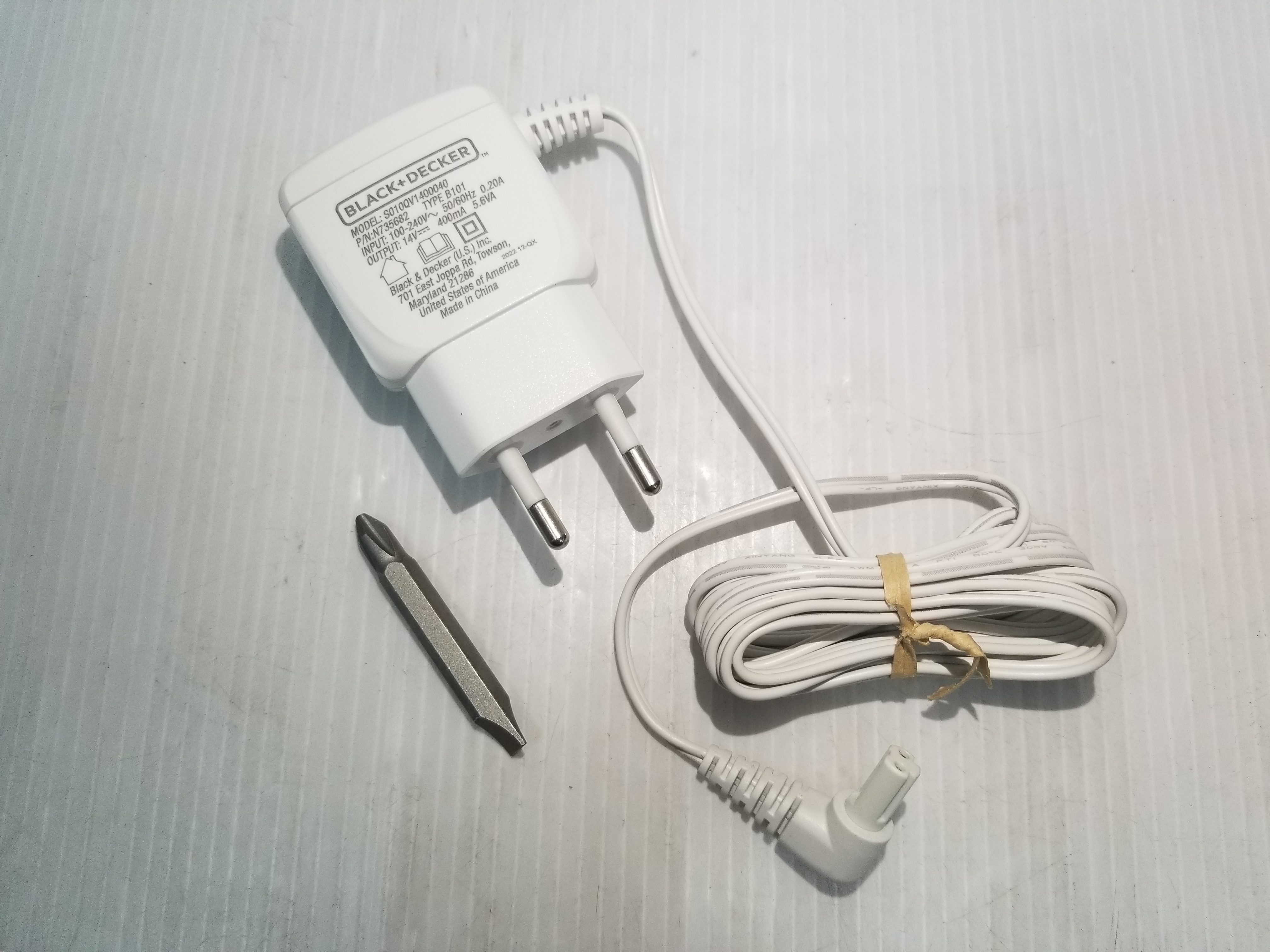 สว่านไขควง12V REVDD12C BLACK&DECKER REVIVA