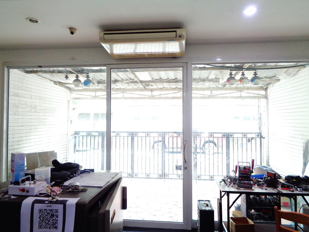 🚩 H1269 ขาย / ให้เช่า ทาวน์โฮม3 ชั้น หน้ากว้าง5.5 เมตร ทำเลดี ต้นซอยนวมินทร์74 เหมาะพักอาศัยหรือทำธุรกิจ