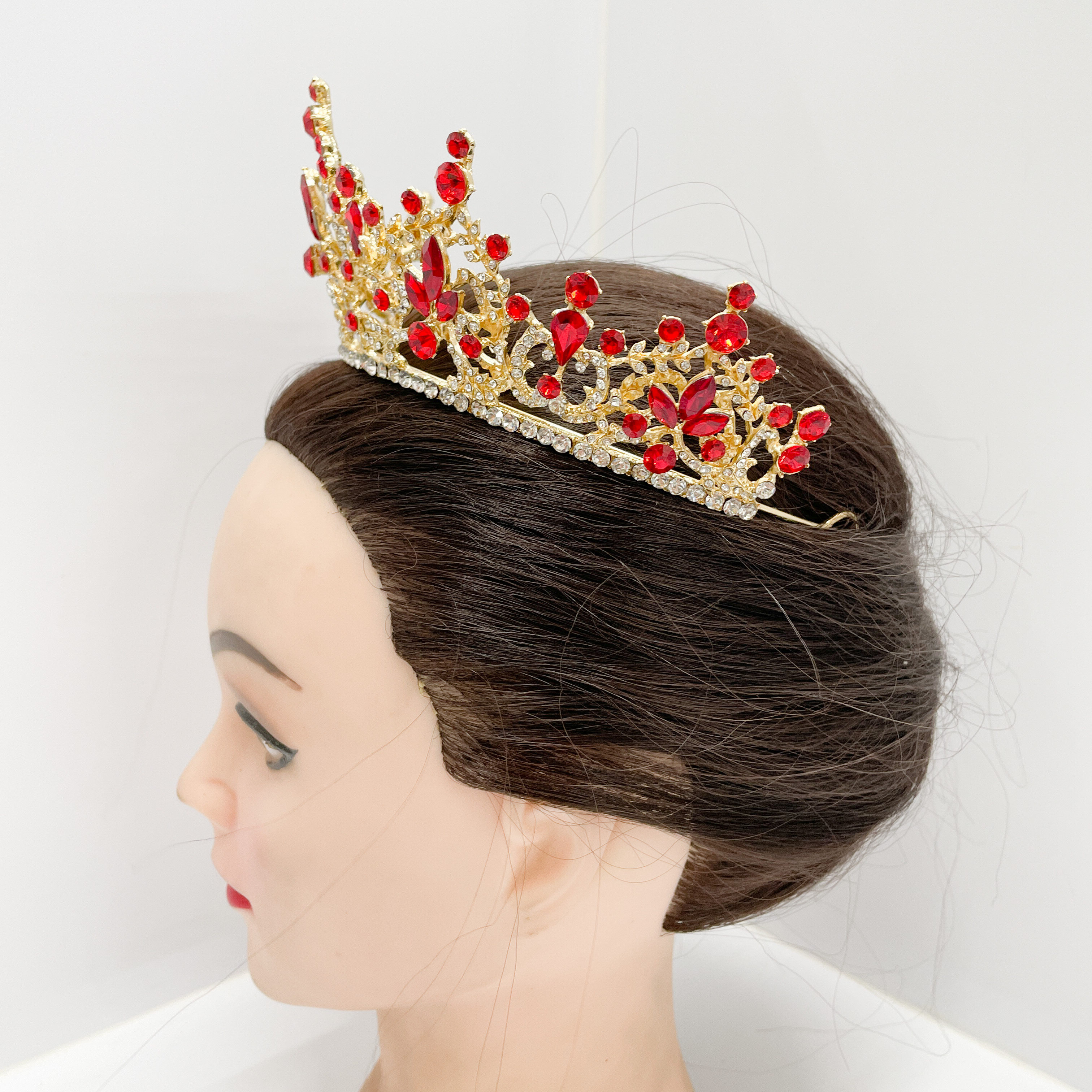 (พร้อมส่ง) เทียร่า 348 สีแดง งานสวย ปราณีต QCเพชรทุกเม็ด สินค้าพร้อมส่งจากไทย