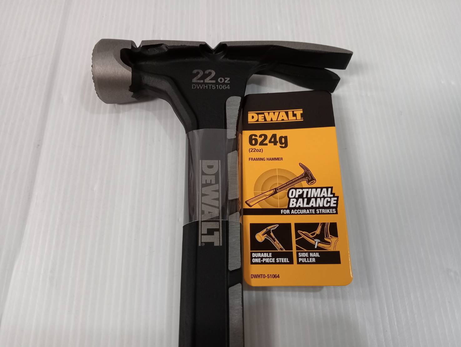 ค้อนหงอนตรง Velocity DeWALT แบบไม่มีประกายไฟ 22Oz DWHT0-51064 DEWALT