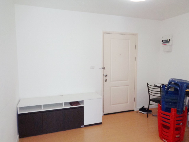 H1116 ขายด่วน ไอคอนโด สุขาภิบาล2 31.05 ตร.เมตร ถนนเสรีไทย แขวงคลองกุ่ม เขตบึงกุ่ม ติดถนนเสรีไทย อยู่ชั้น3 ขายถูกพร้อมแอร์เฟอร์