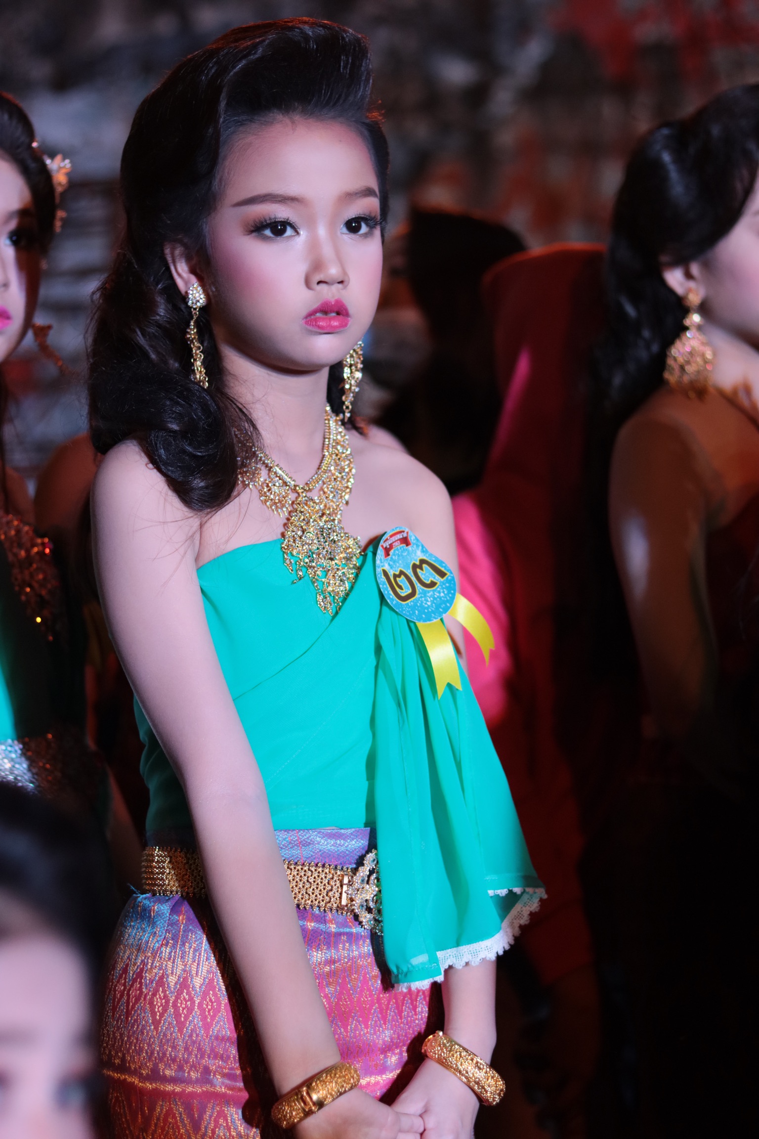 (พร้อมส่ง) เครื่องประดับไทยสร้อยคอ+ต่างหู 003