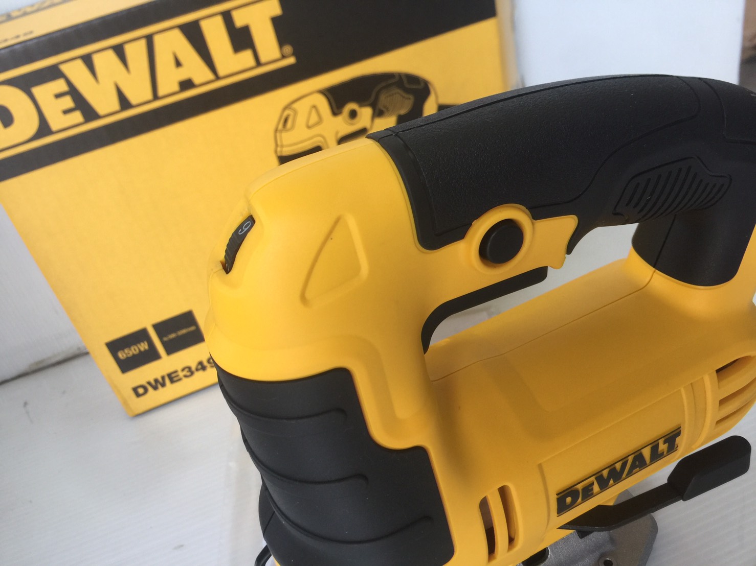 จิกซอ DWE349 DEWALT