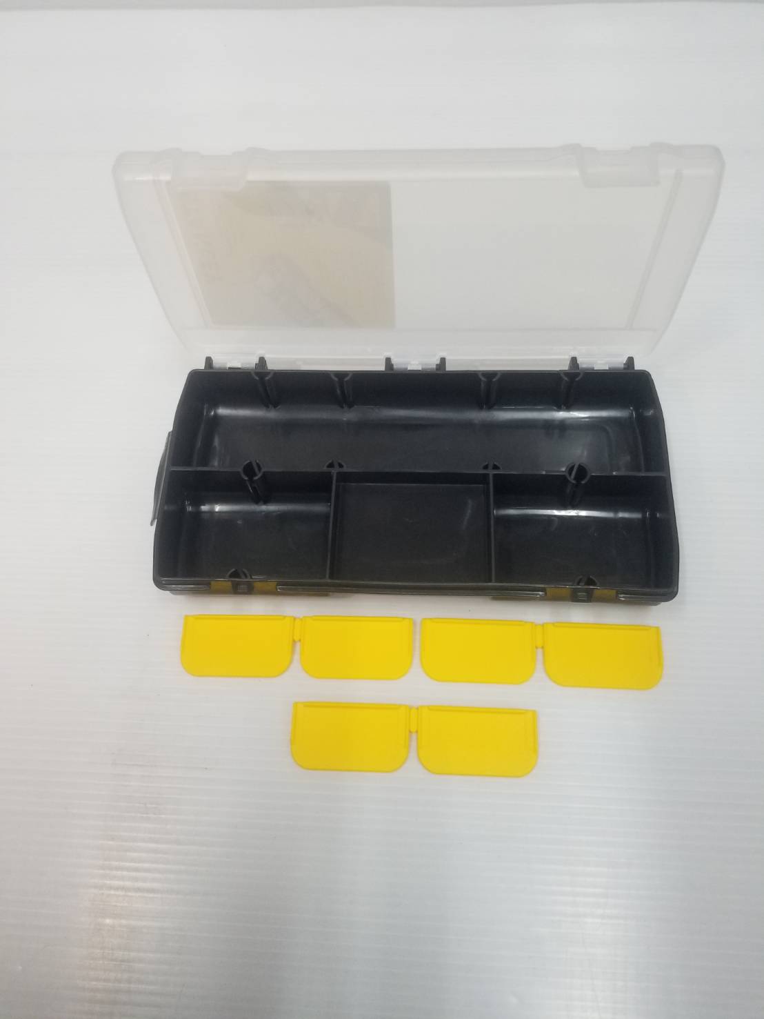 กล่อง Organizer รุ่น Essential ขนาด 9 นิ้ว รุ่น STST81679-1 STANLEY