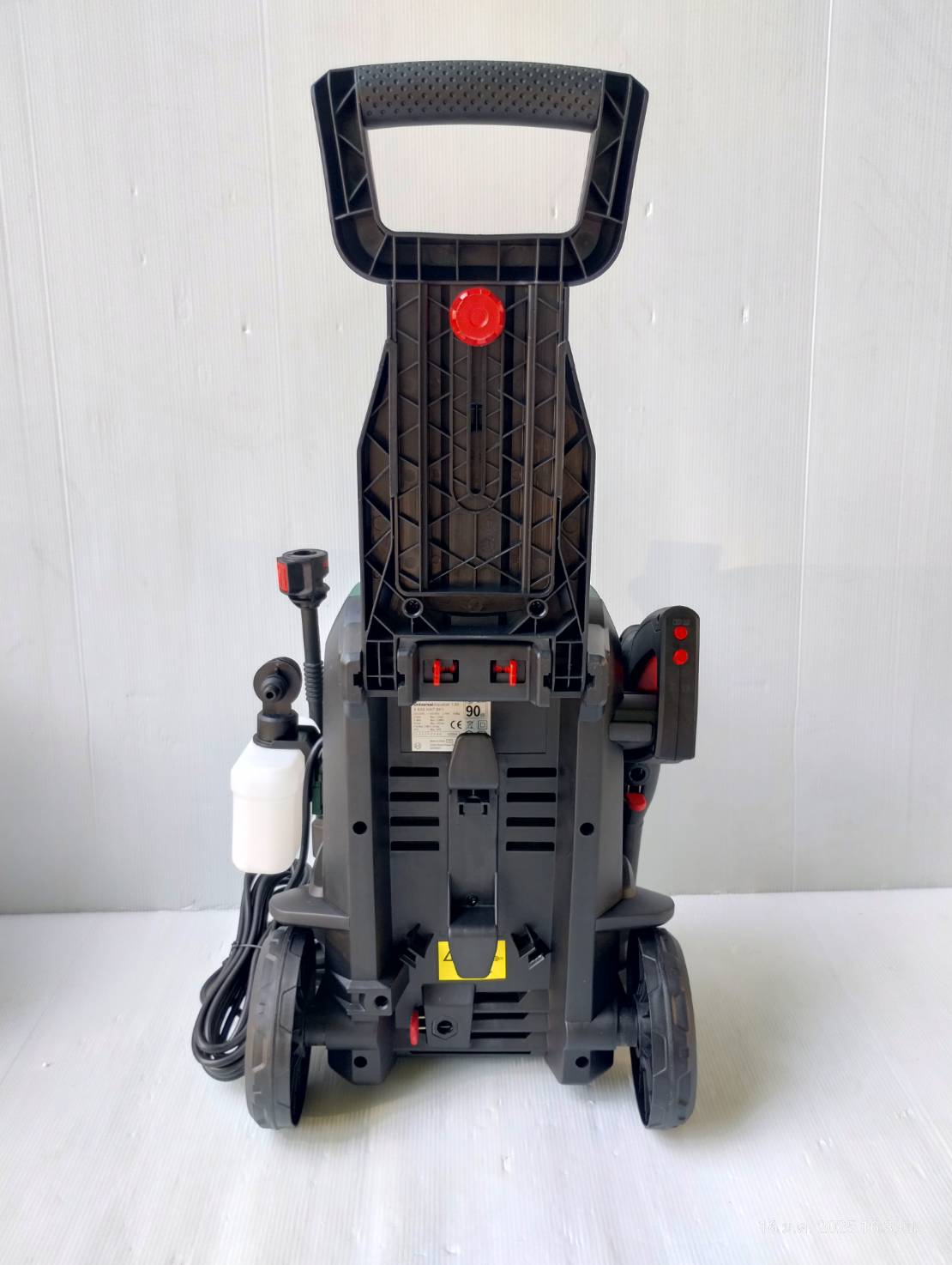 เครื่องฉีดน้ำแรงดันสูง Universal Aquatak130 BOSCH