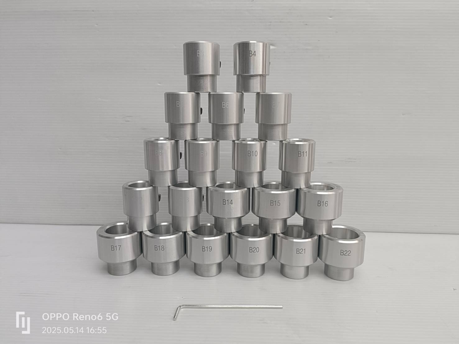 DEWALT เครื่องปอกสาย20V รุ่น DCE151NT-B1 (ตัวเปล่า)