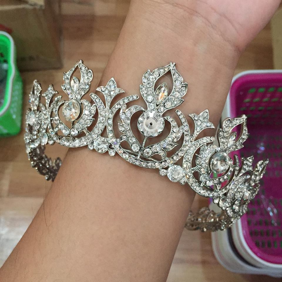 (พร้อมส่ง) มงกุฎ 031 งานสวย รุ่นฐานกลม ส่งด่วน ส่งจาก จ.อุบลราชธานี