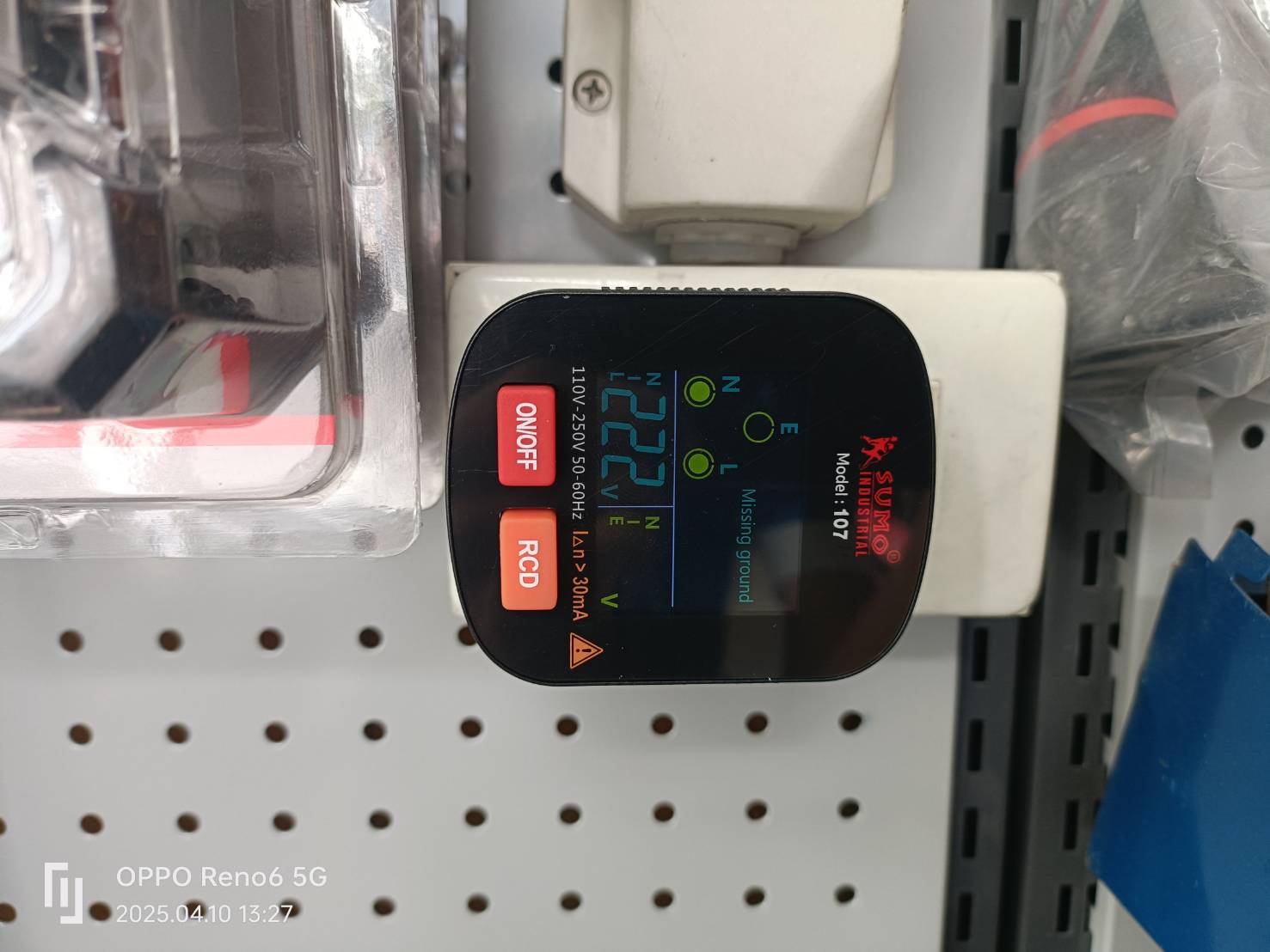 เครื่องตรวจเช็คเต้ารับไฟฟ้าดิจิตอล รุ่น 107 SUMO