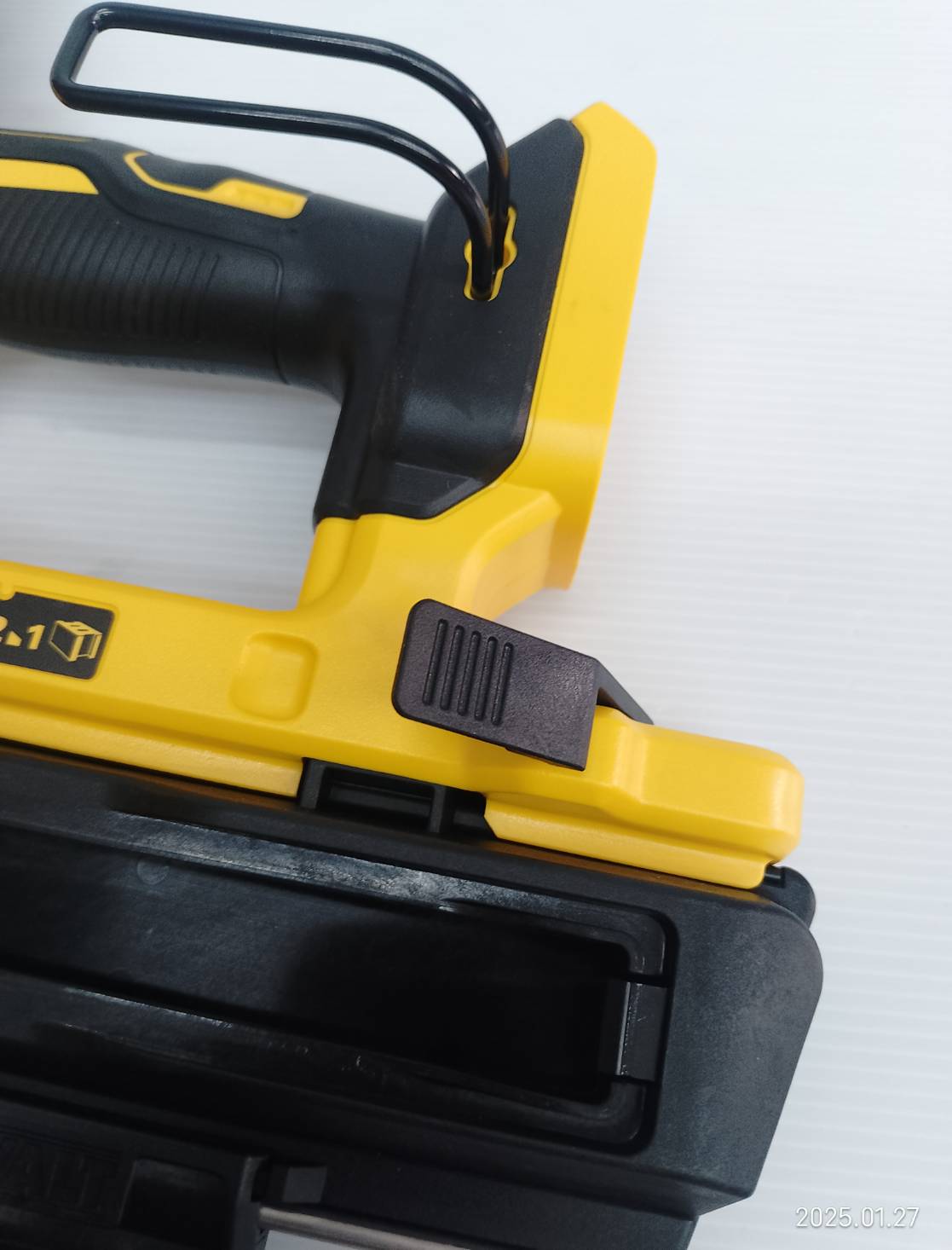 เครื่องยิงปืนลมไร้สาย20V DCN890N-XJ DEWALT