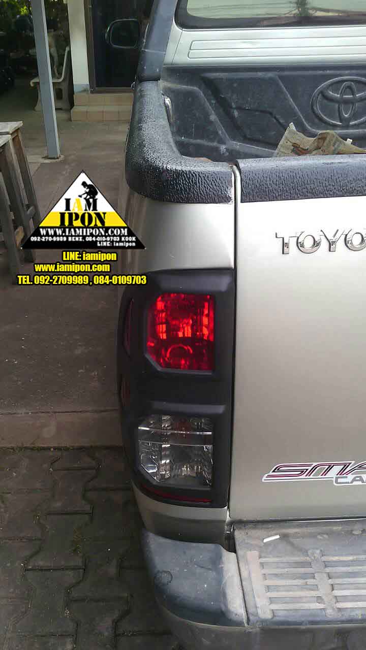 TRAIL LAMP COVER TOYOTA VIGO CHAMP ครอบไฟท้ายดำด้านวีโก้แชมป์