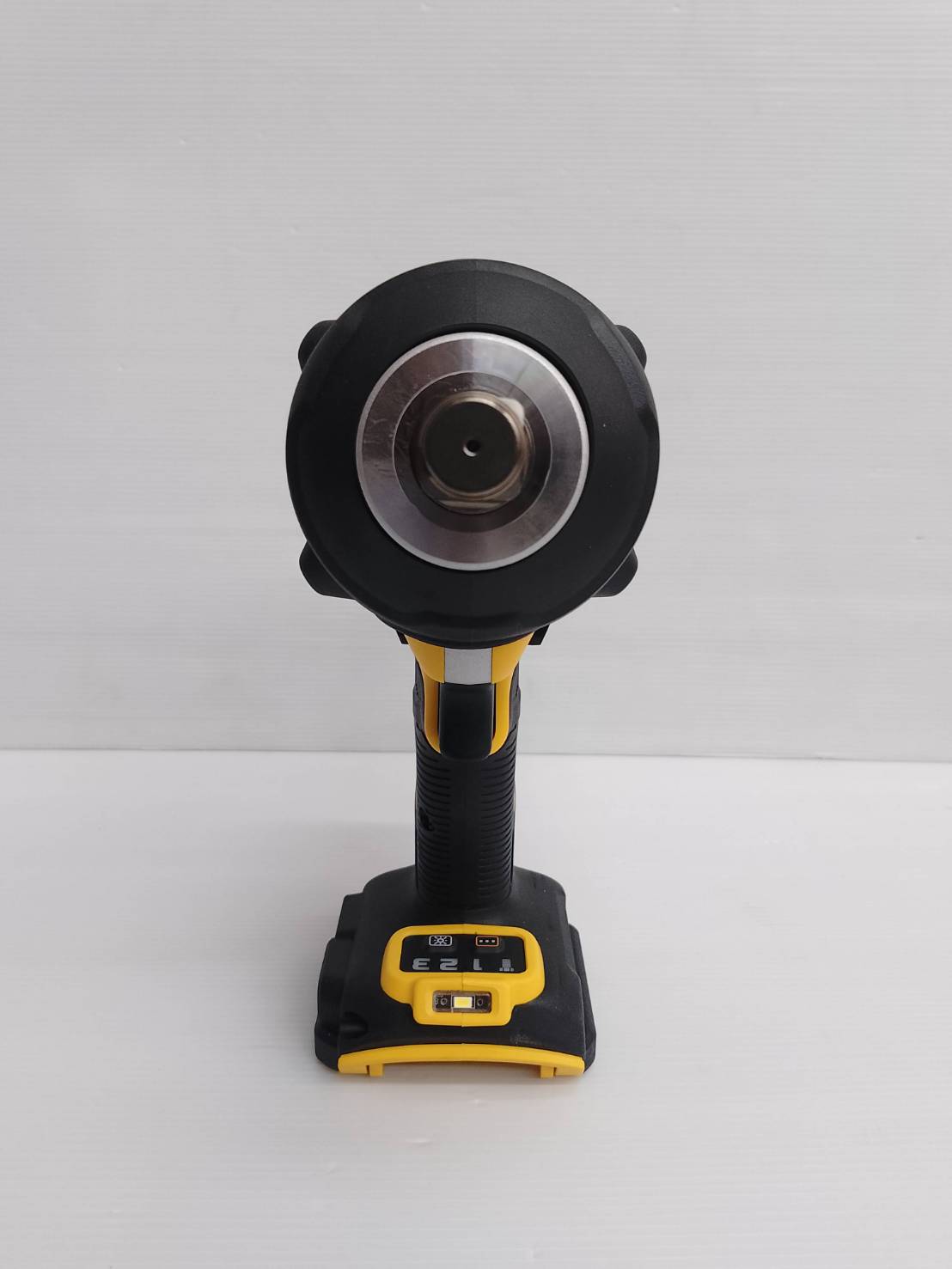 บล๊อกไร้สาย3/4 DCF964NT DEWALT