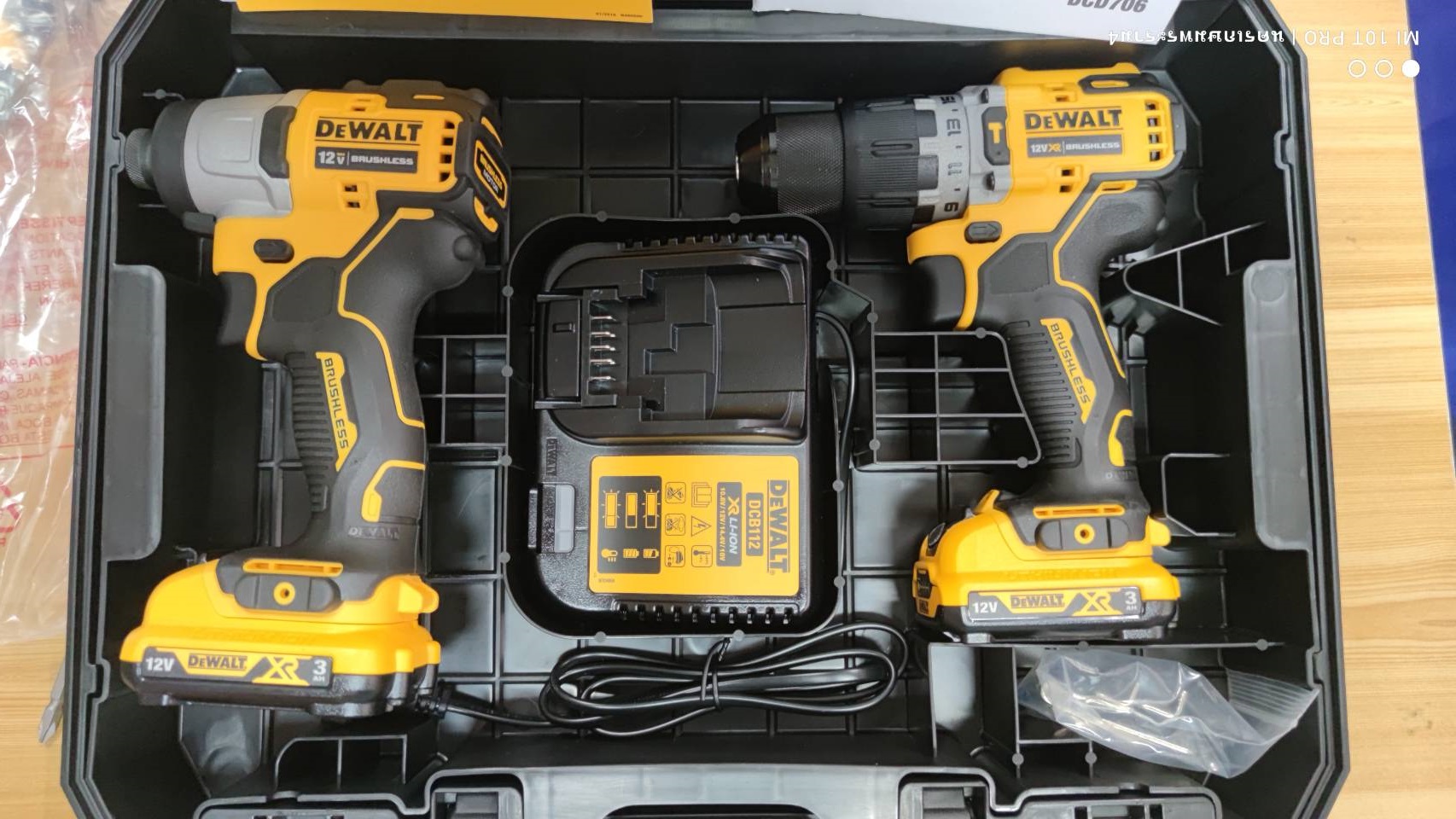 ชุดสว่านคอมโบ้12V DCK2111L2T DEWALT