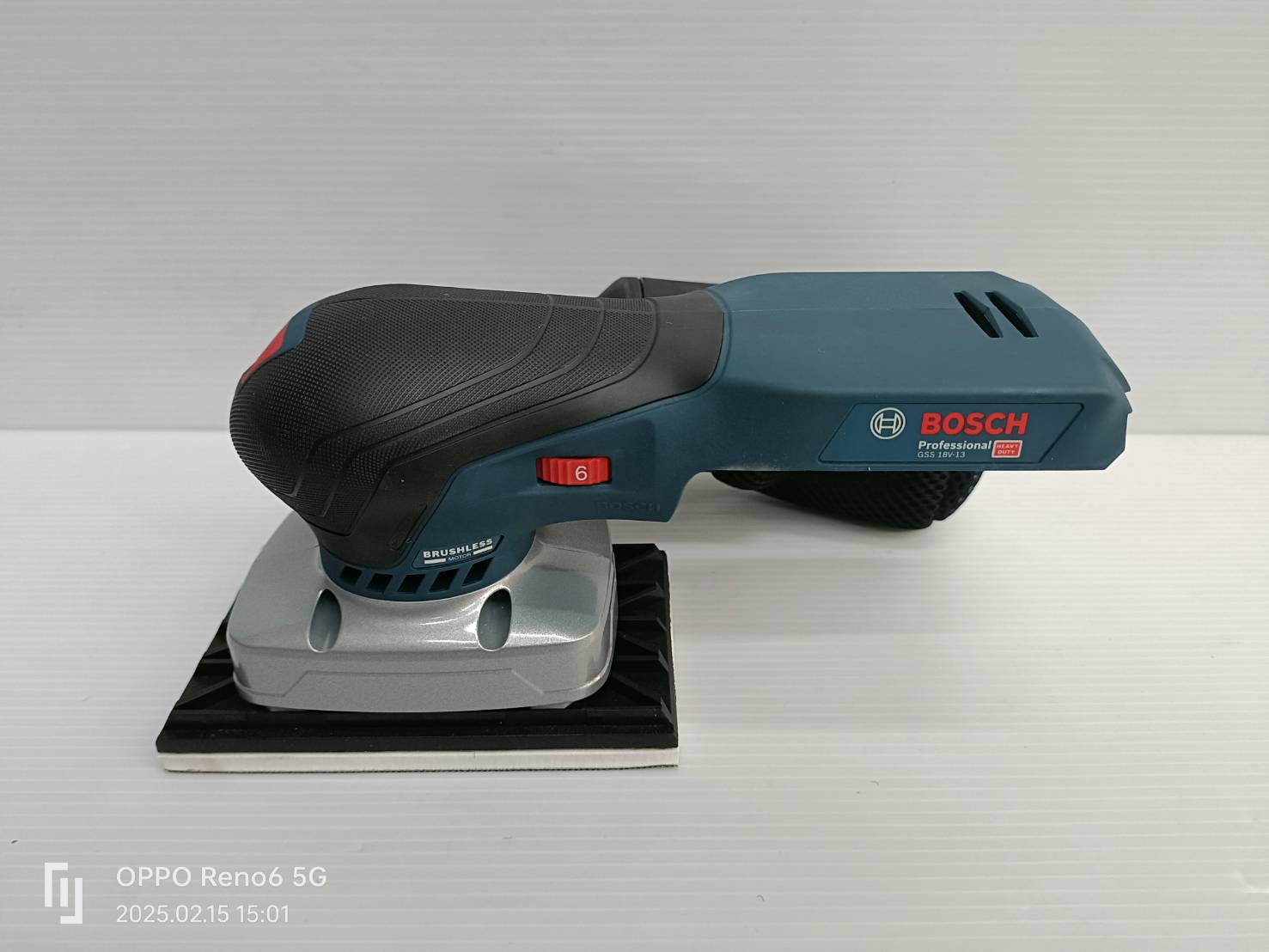 เครื่องขัดกระดาษทราย18V GSS18V-13 BOSCH