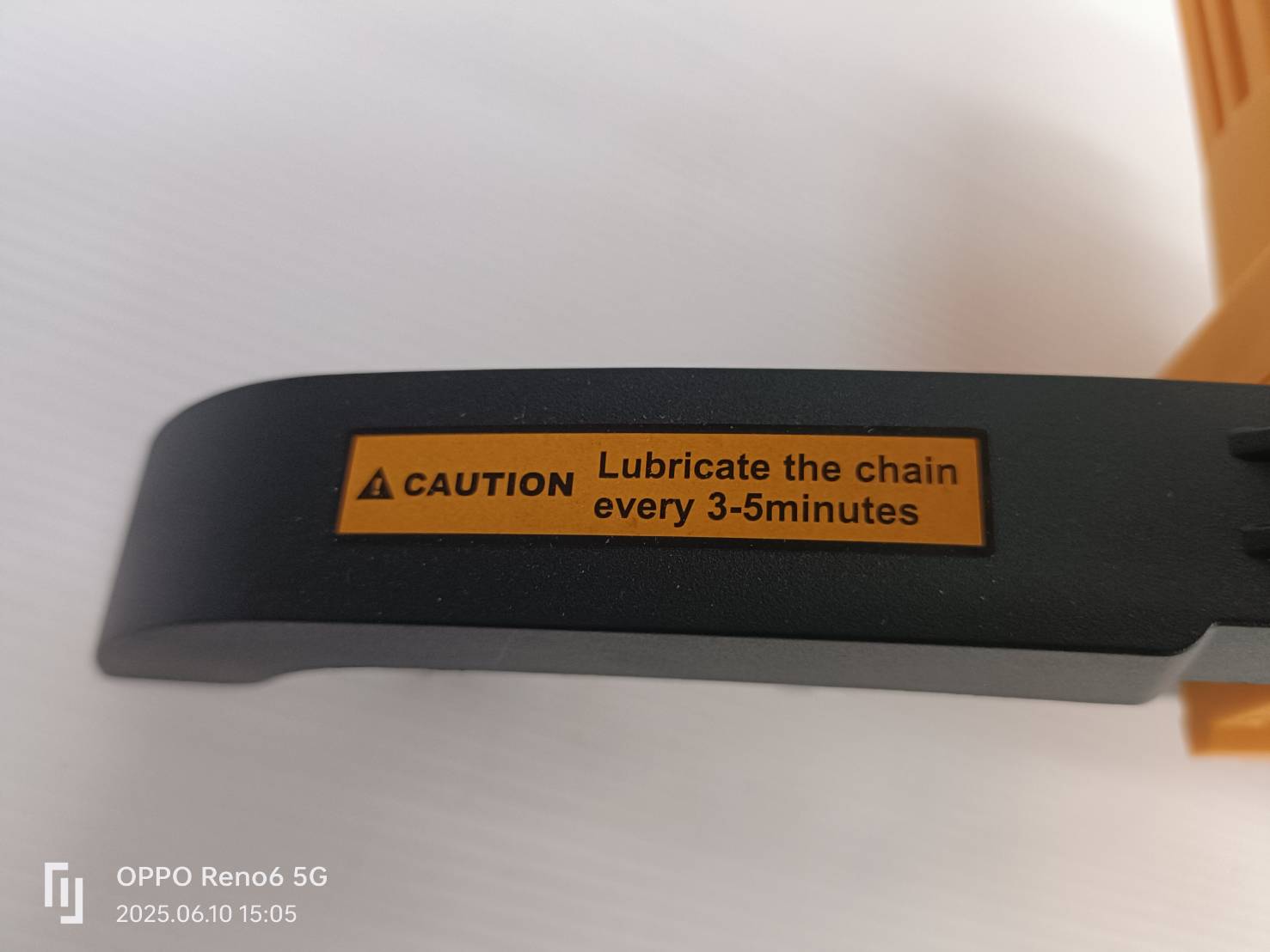 INGCO เลื่อยโซ่5" 20V CGSLI20581 ครบชุดพร้อมแบต แท่นชาร์จ