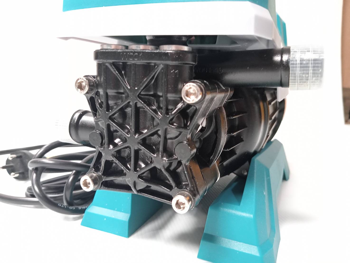 เครื่องฉีดน้ำแรงดันสูง 75 Bar TGTK16135 TOTAL