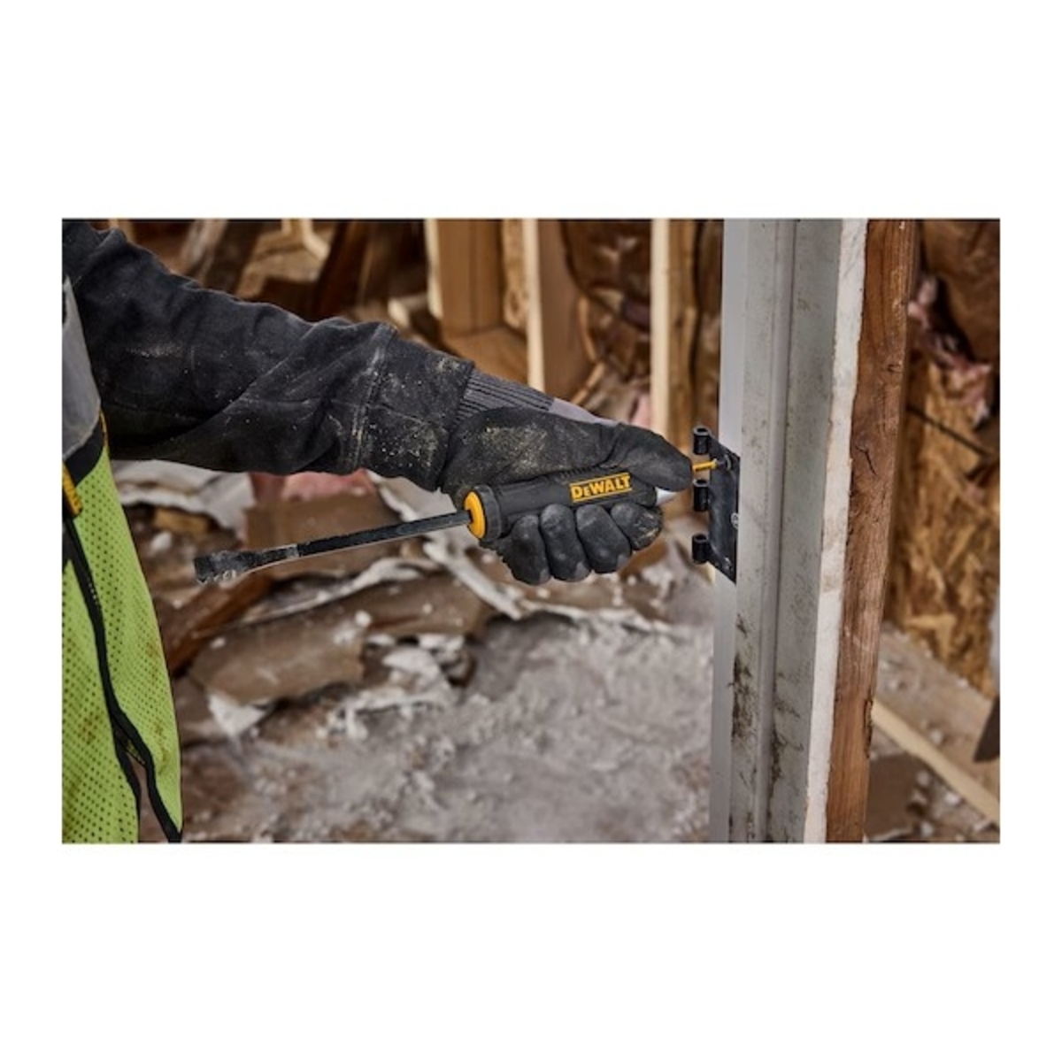 DEWALT TOUGHSERIES ไขควงรื้อถอน Strike Driver รุ่น DWHT65106 ขนาด 3/8 นิ้ว