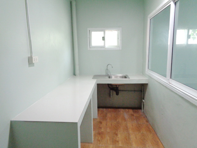 H1123 ขายทาวน์เฮ้าส์ 2 ชั้น 16 ตร.วา หมู่บ้านจินดาทาวน์ หลังมุม รีโนเวทใหม่ ซอยคู้บอน 27 แยก 56 (รามอินทรา กม. 8)