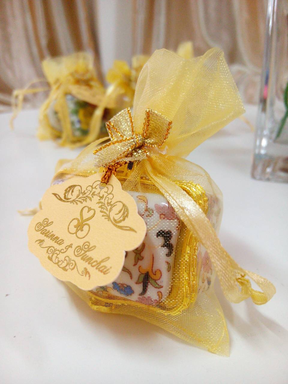 ตลับเซรามิคลายหลุยส์