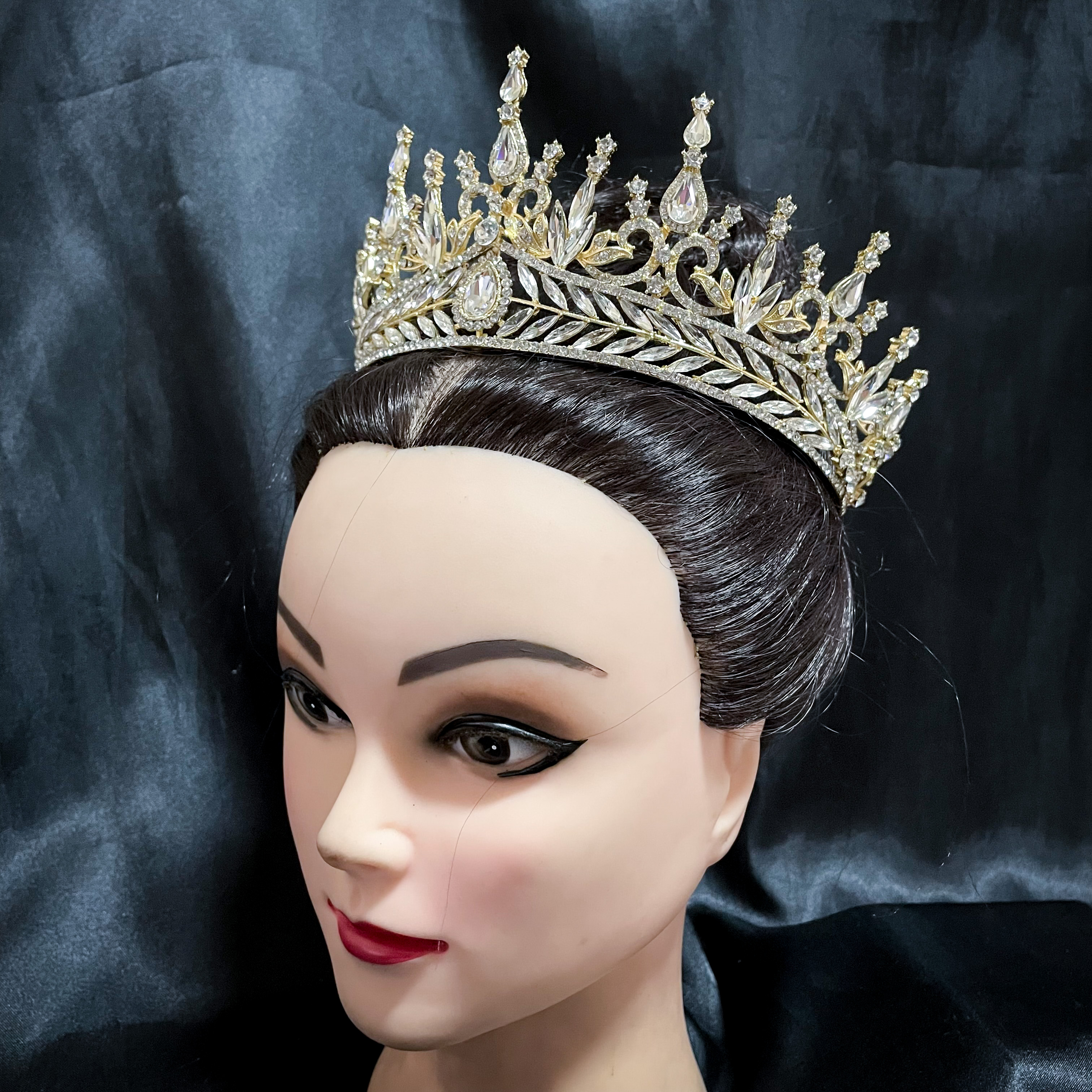 (พร้อมส่ง) เทียร่า 302 สีทองเพชรขาว มงกุฎนางงาม งานสวย ปราณีต QCเพชรทุกเม็ด สินค้าพร้อมส่งจากไทย