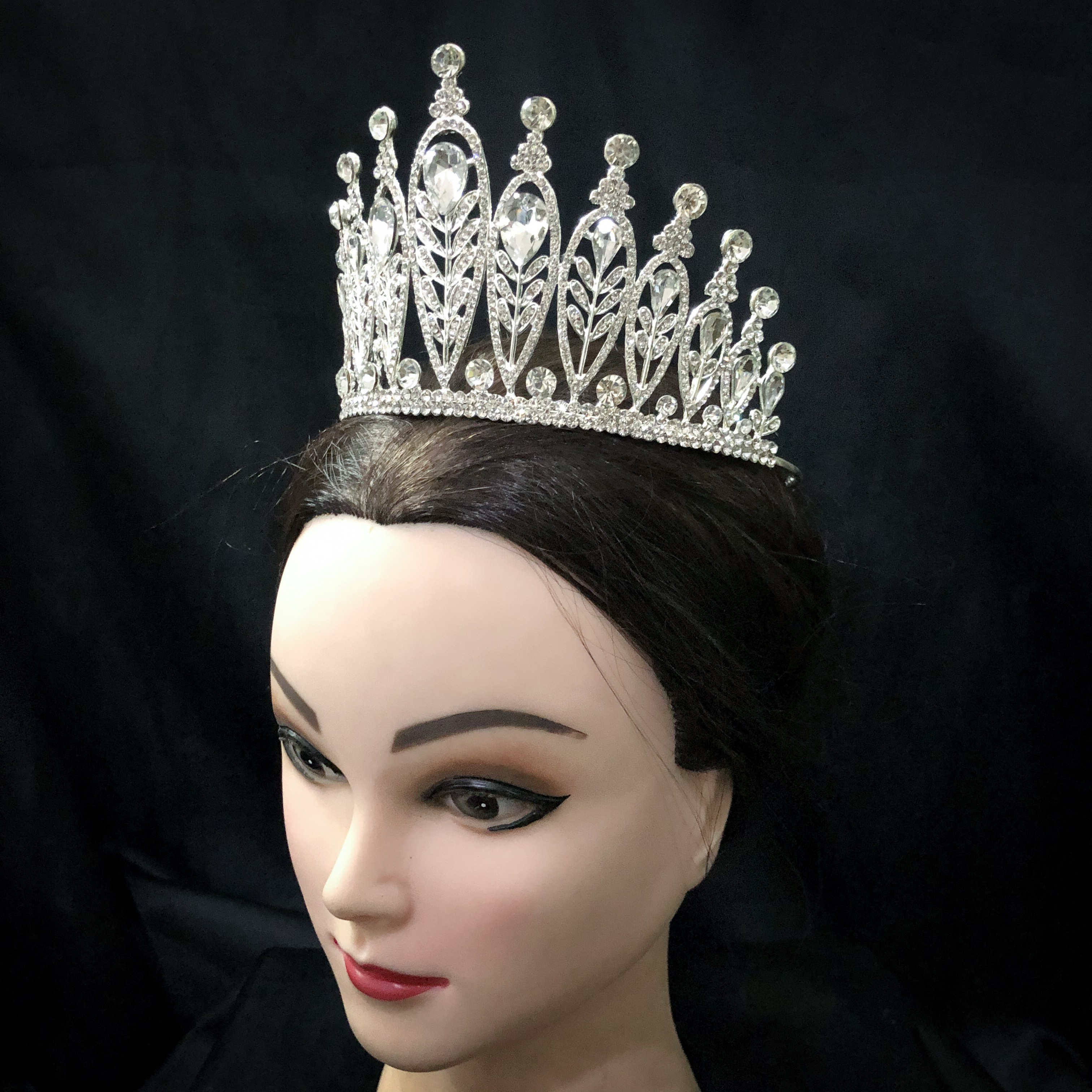 (พร้อมส่ง) เทียร่า 190 สีเงิน งานสวย ปราณีต QCเพชรทุกเม็ด สินค้าพร้อมส่งจากไทย