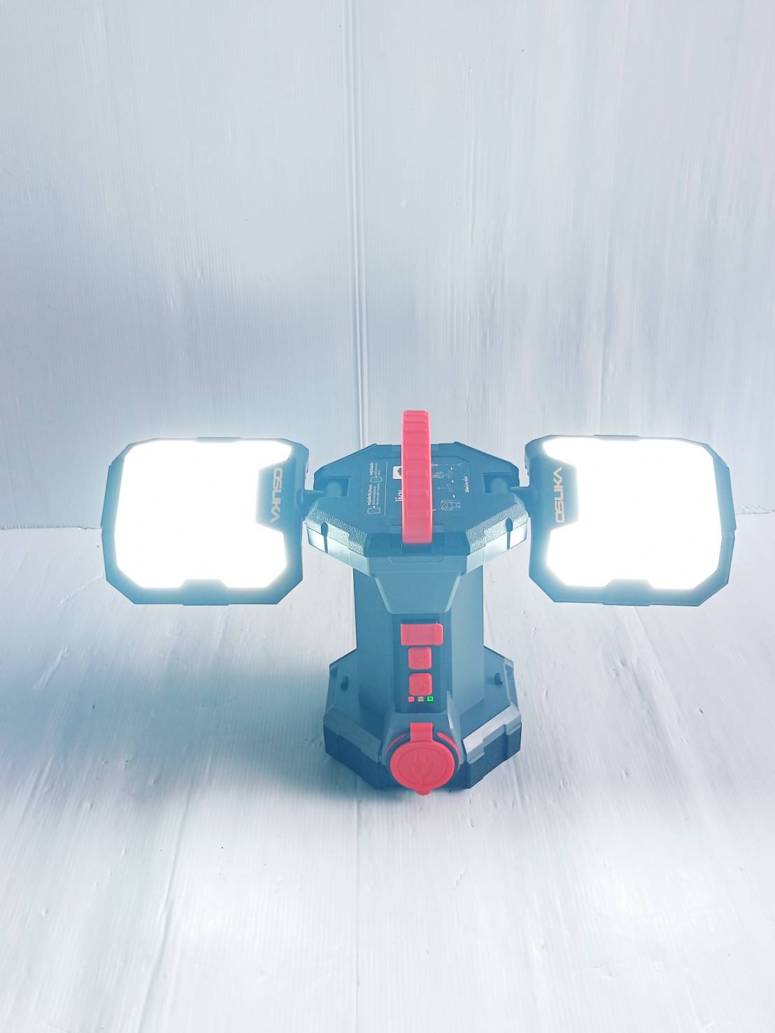 OSUKA ไฟส่องพื้นที่ 3 ขา LED 20V 2in1 OCL316-N (ตัวเปล่าพร้อมขาตั้ง)