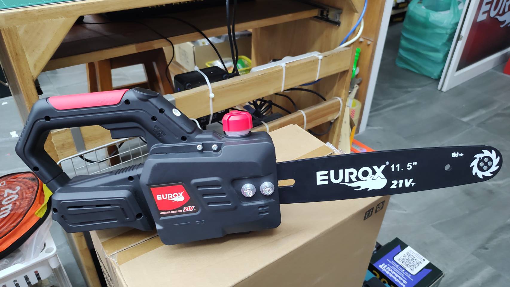 เลื่อยโซ่21V-T EUROX