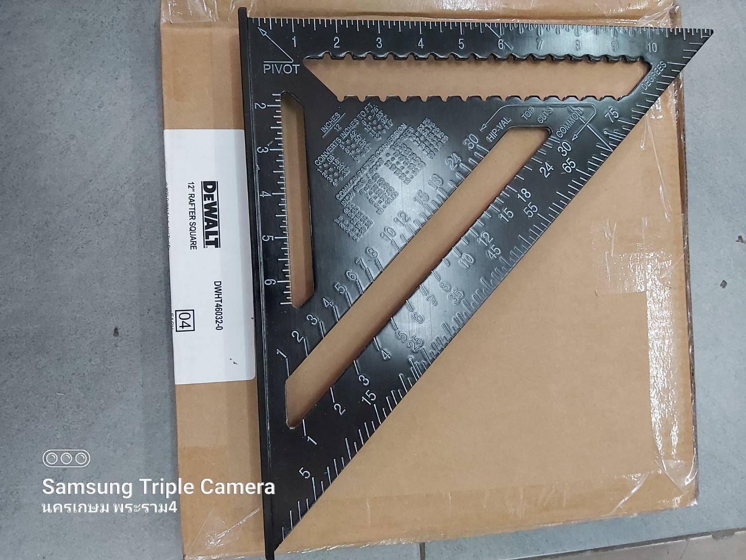 ฉากวัดสามเหลี่ยม12" DWHT46032-0 DEWALT