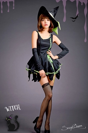 ชุดแม่มด