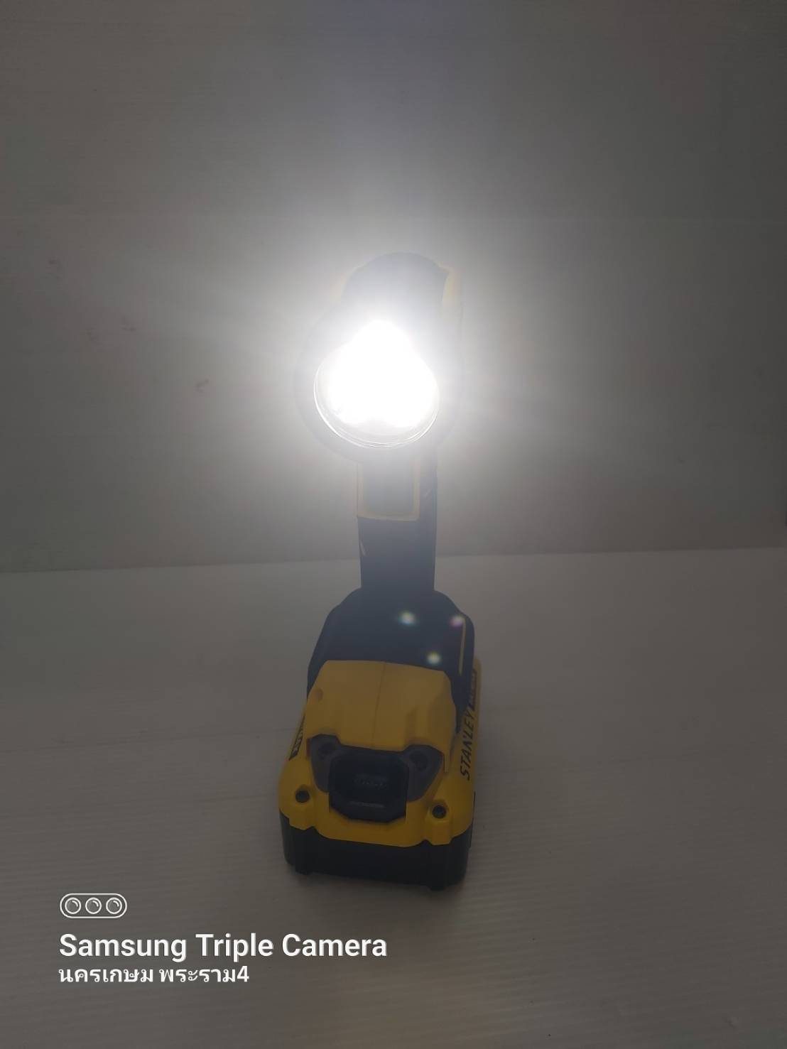 ไฟฉาย20V SCL020 STANLEY