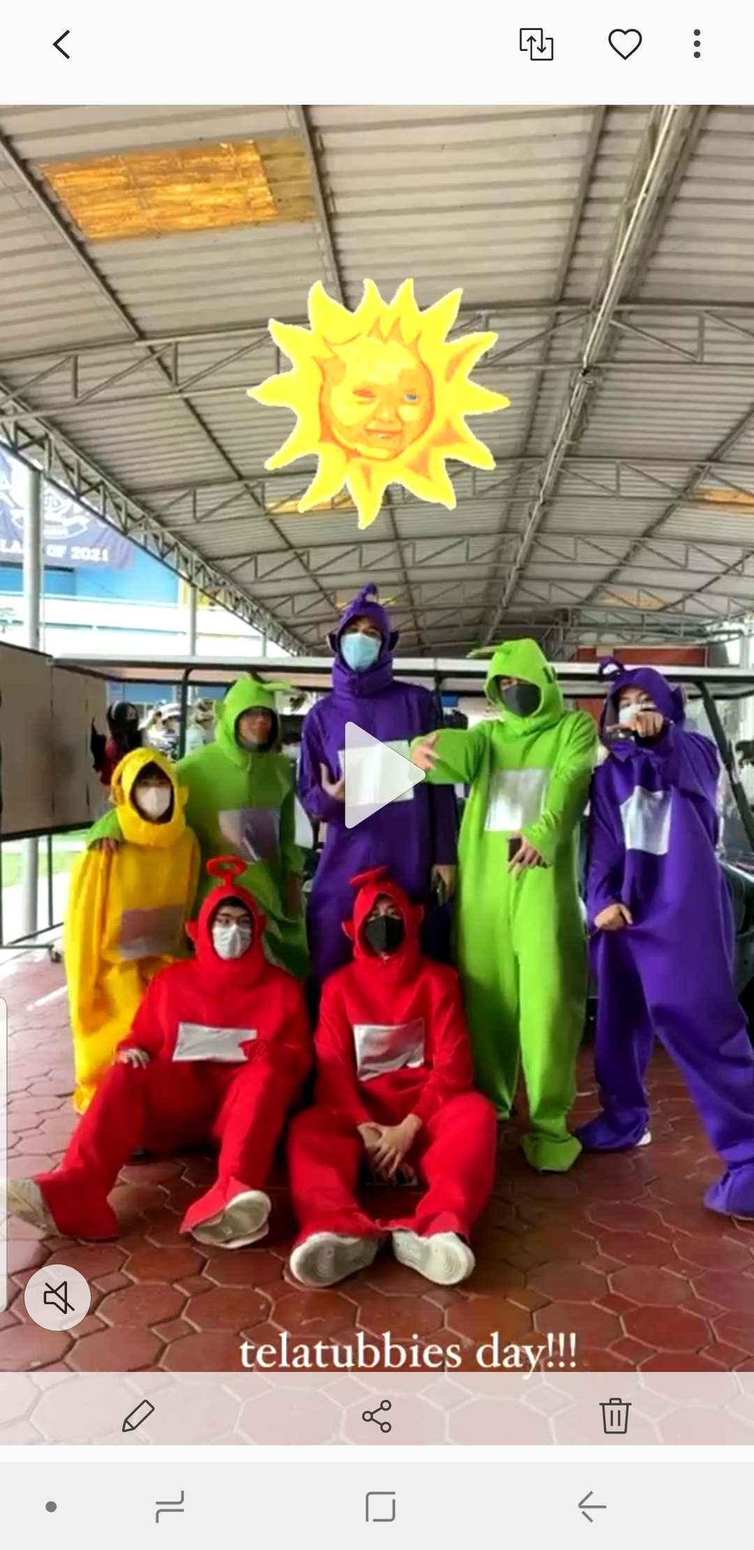 ชุดเทเลท้บบี้ส์ / ชุดมนุษย์ต่างดาว