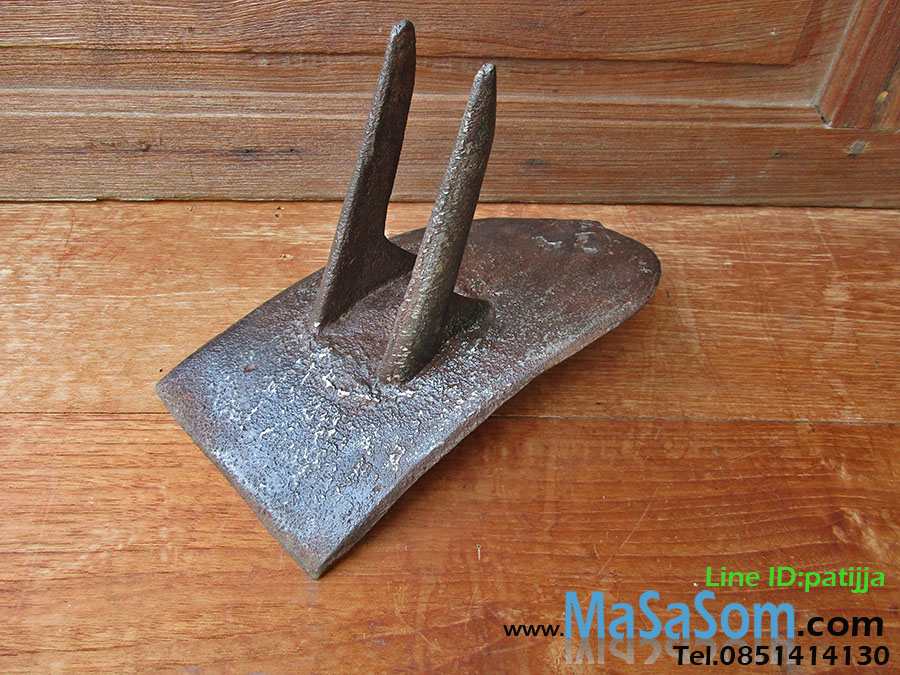 ผานไถโบราณชิ้นบน F3