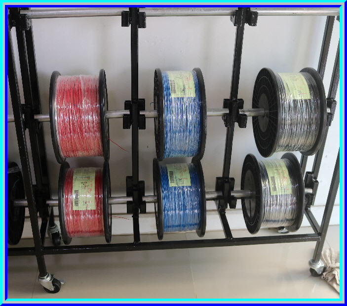 1x สายไฟ UL1007 เบอร์ 28 AWG สีน้ำเงิน ยาว 1 เมตร