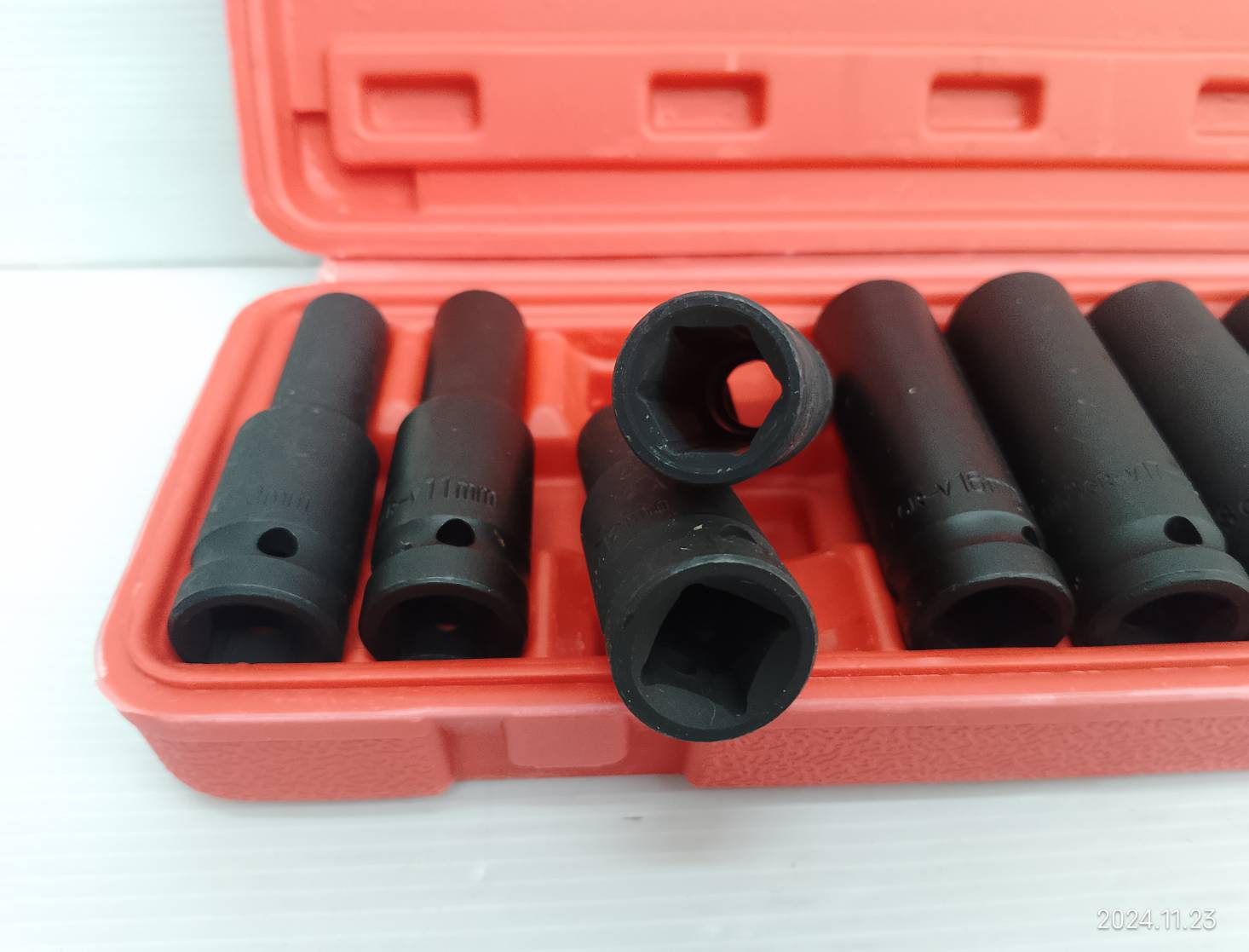 EURO KING TOOLS ลูกบล๊อกยาว1/2 10ชิ้น 10-24mm. รุ่น EURAF3211