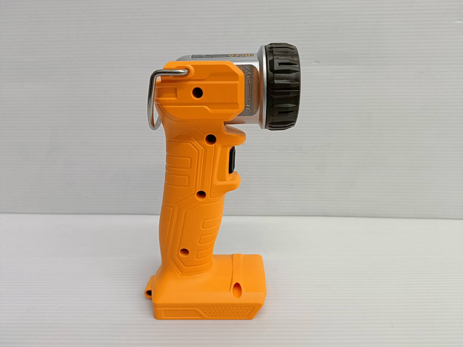 INGCO ไฟฉายLED 20V ปรับหัวได้ 90โองศา 5W รุ่น CWLI2038 (ตัวเปล่า)