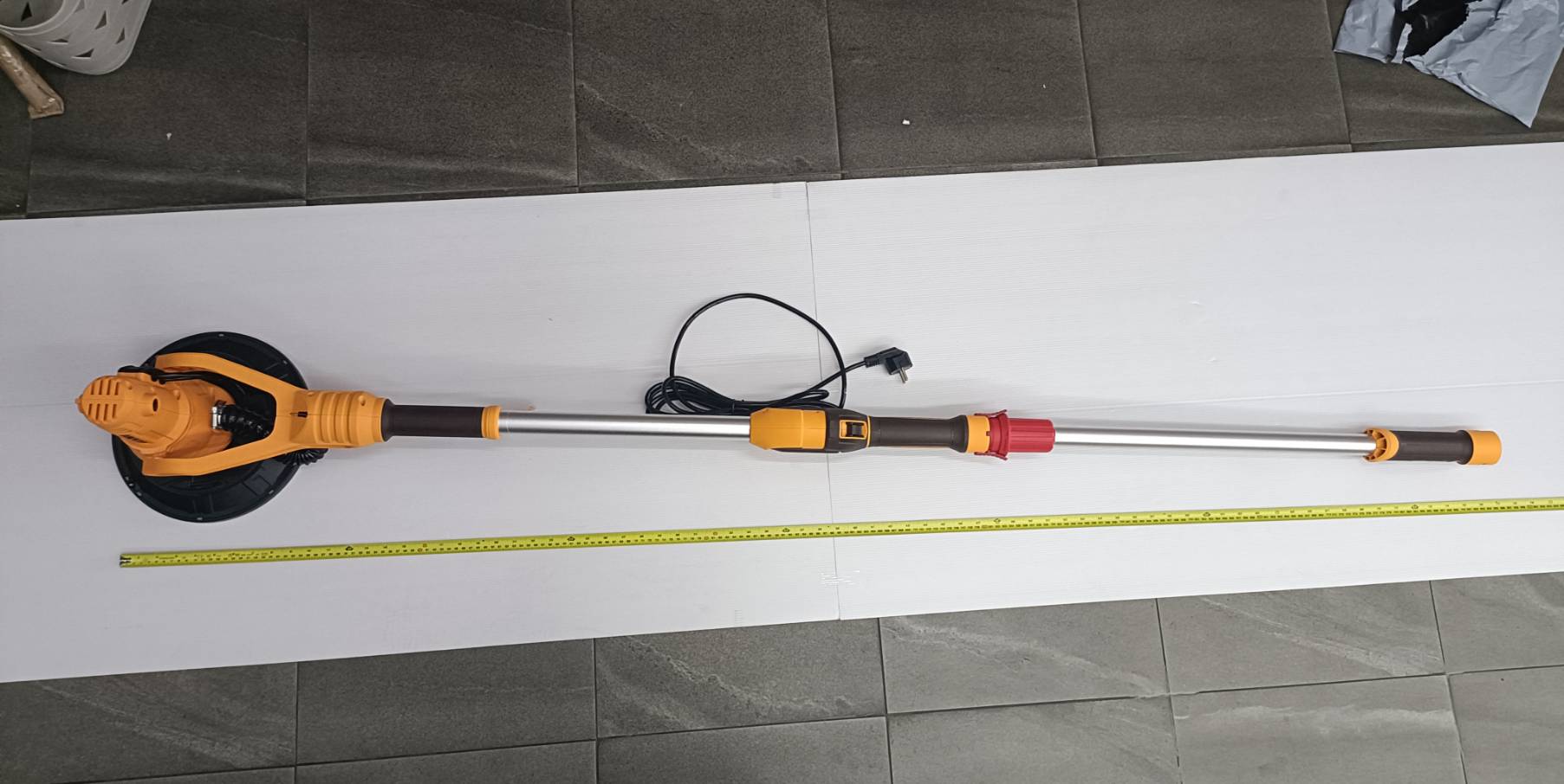 INGCO DWS105016 เครื่องขัดผนัง ด้ามยาว 1050W