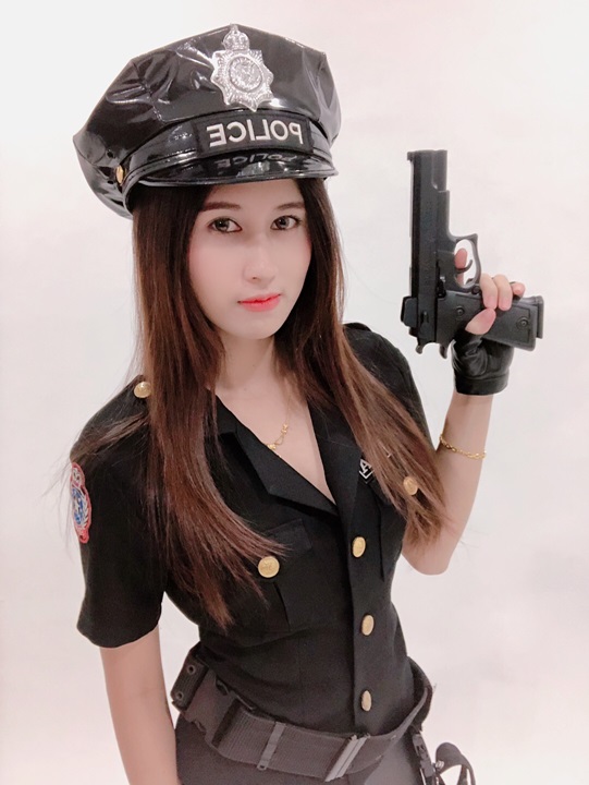 ชุดตำรวจหญิง แบบกางเกง /ุ ชุดอาชีพ / ชุดอาชีพในฝัน