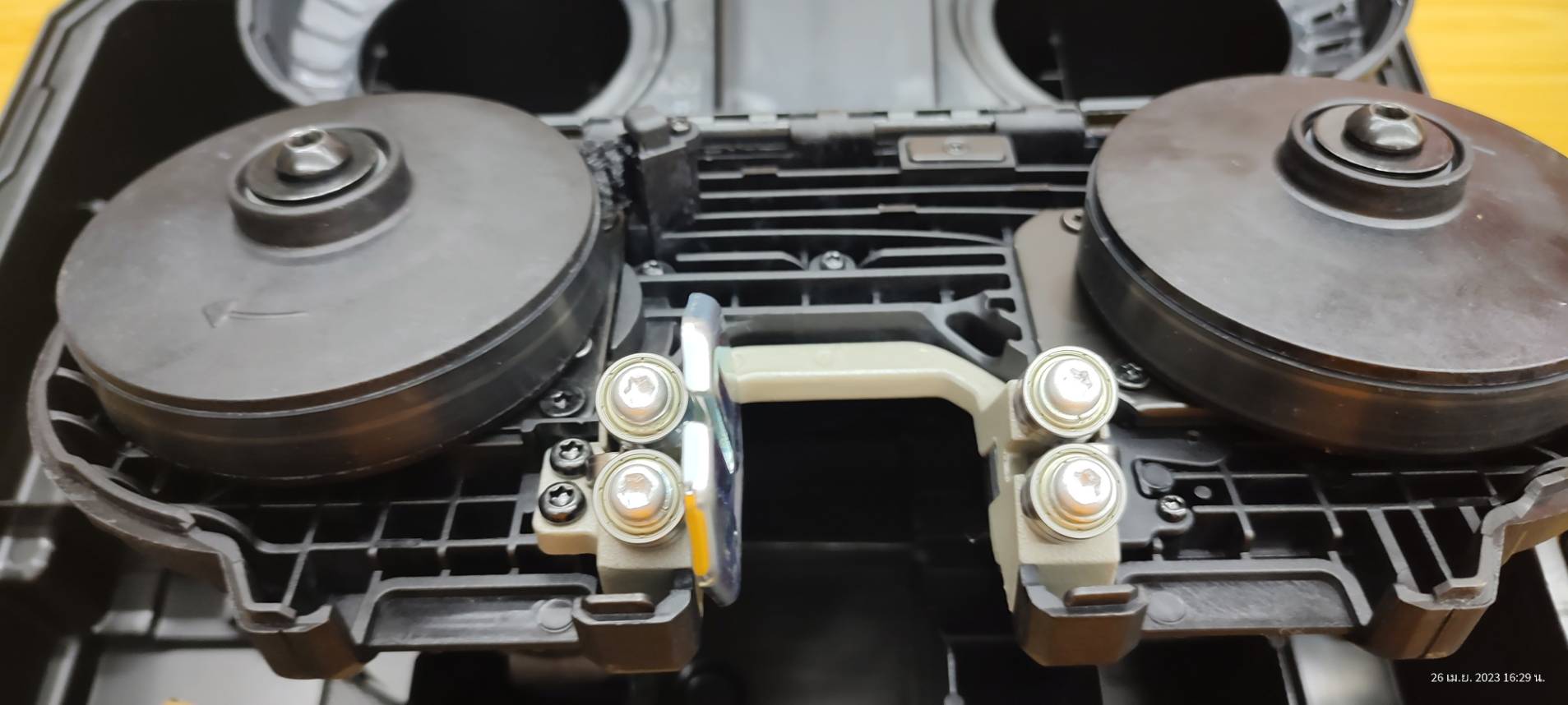 เลื่อยสายพายมือเดียว 18V DCS377NT DEWALT พร้อมกล่อง TSTAK